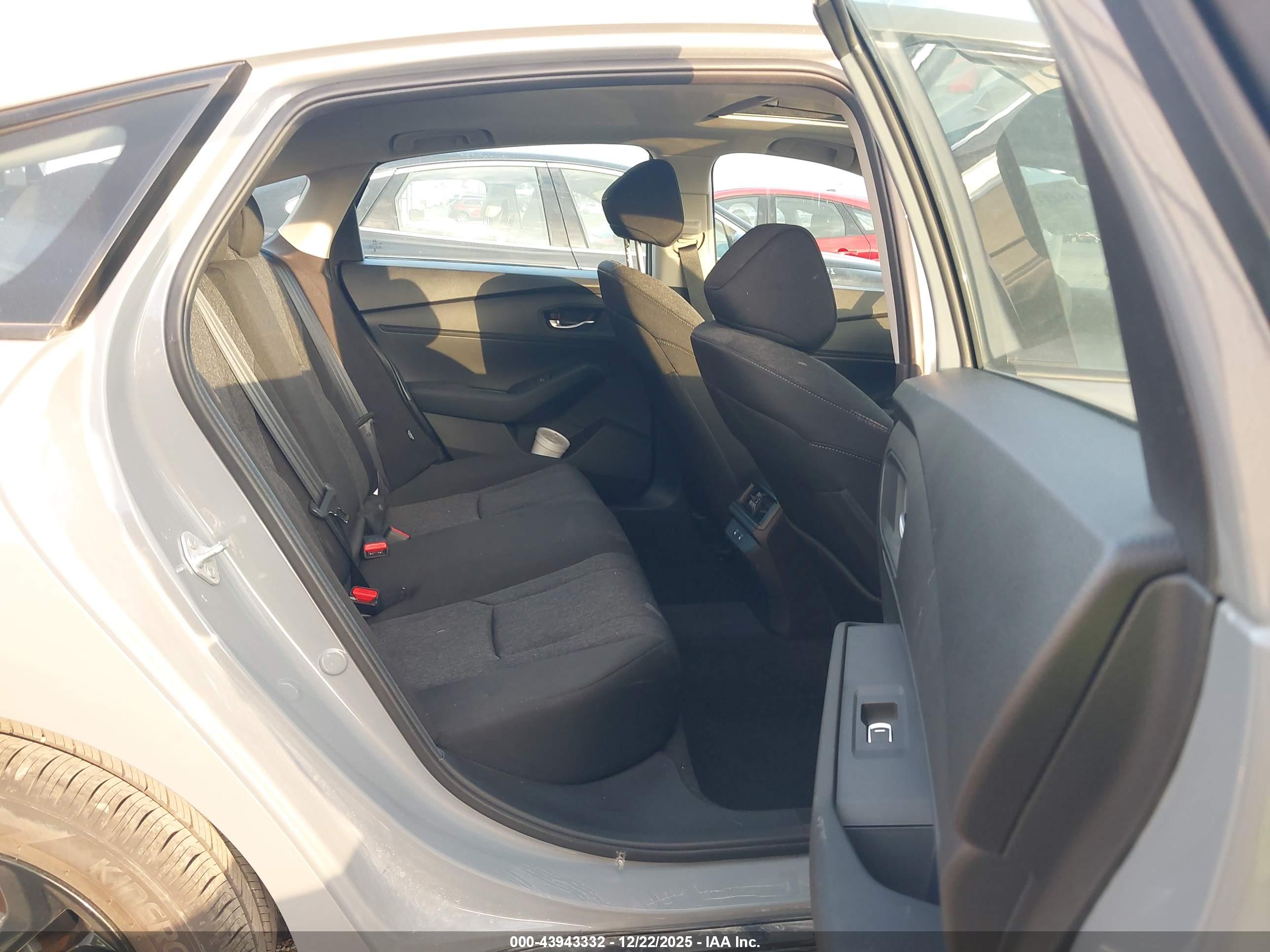 HONDA ACCORD image 8