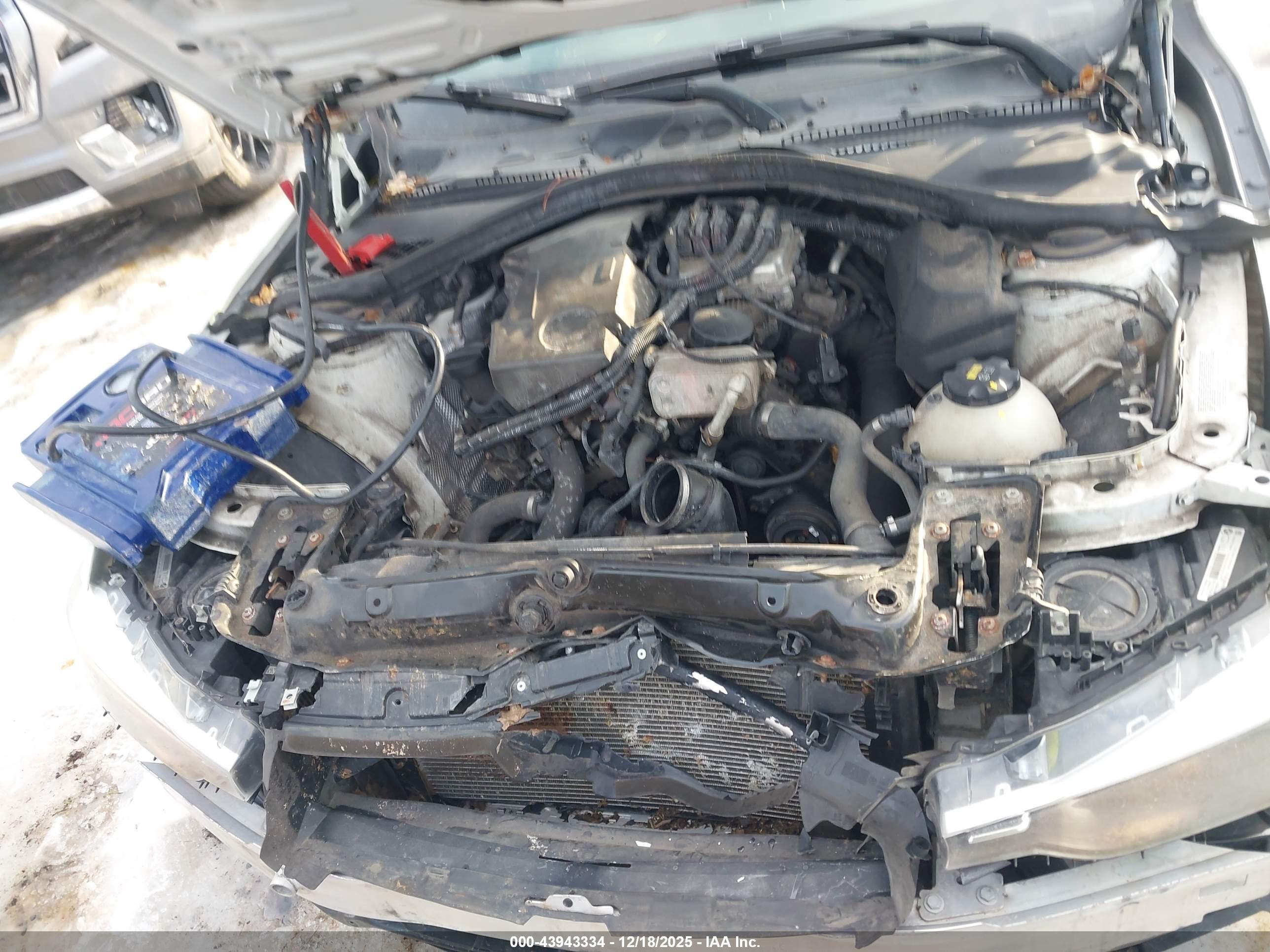 BMW 328I image 10