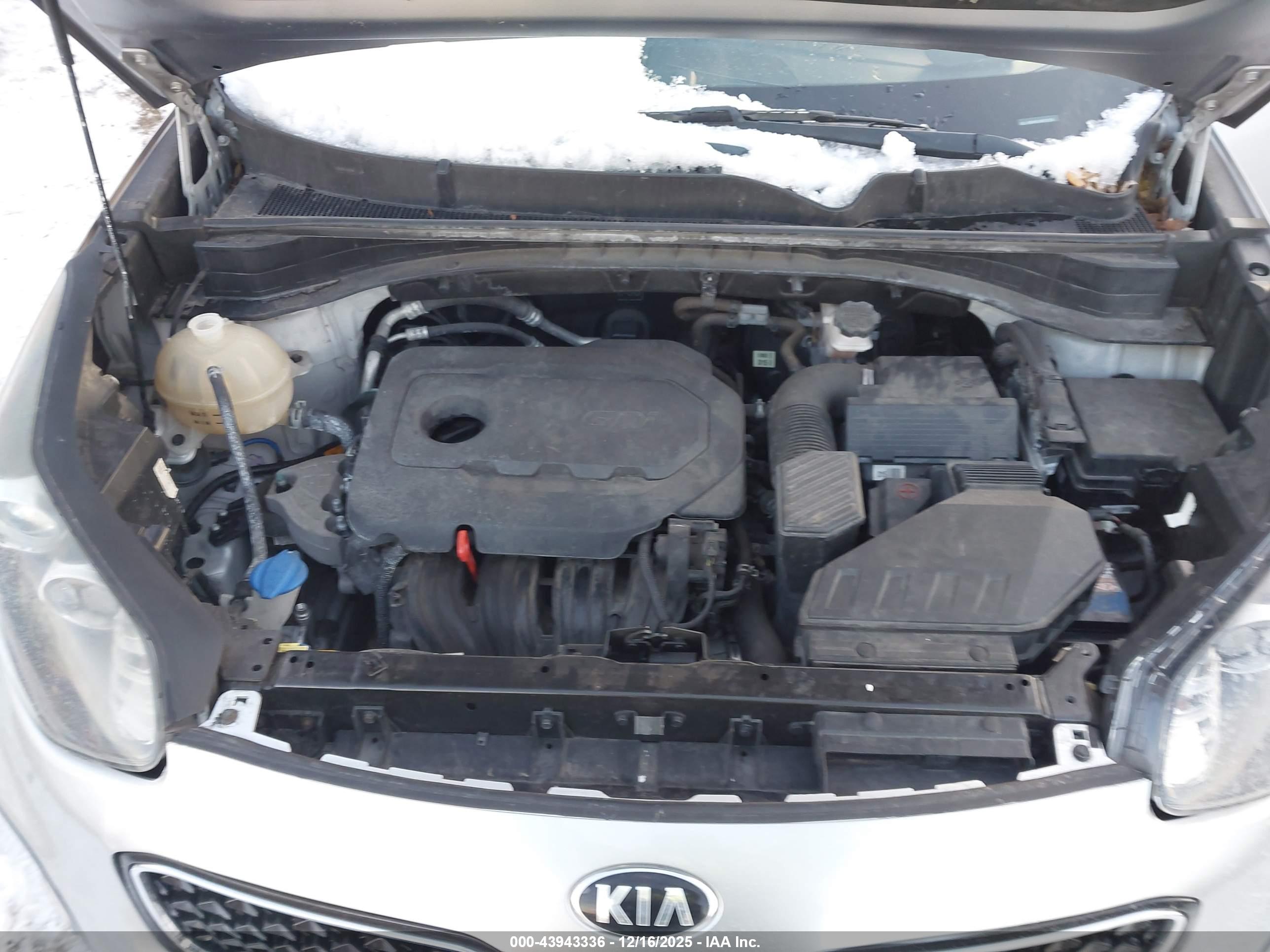 KIA SPORTAGE image 10