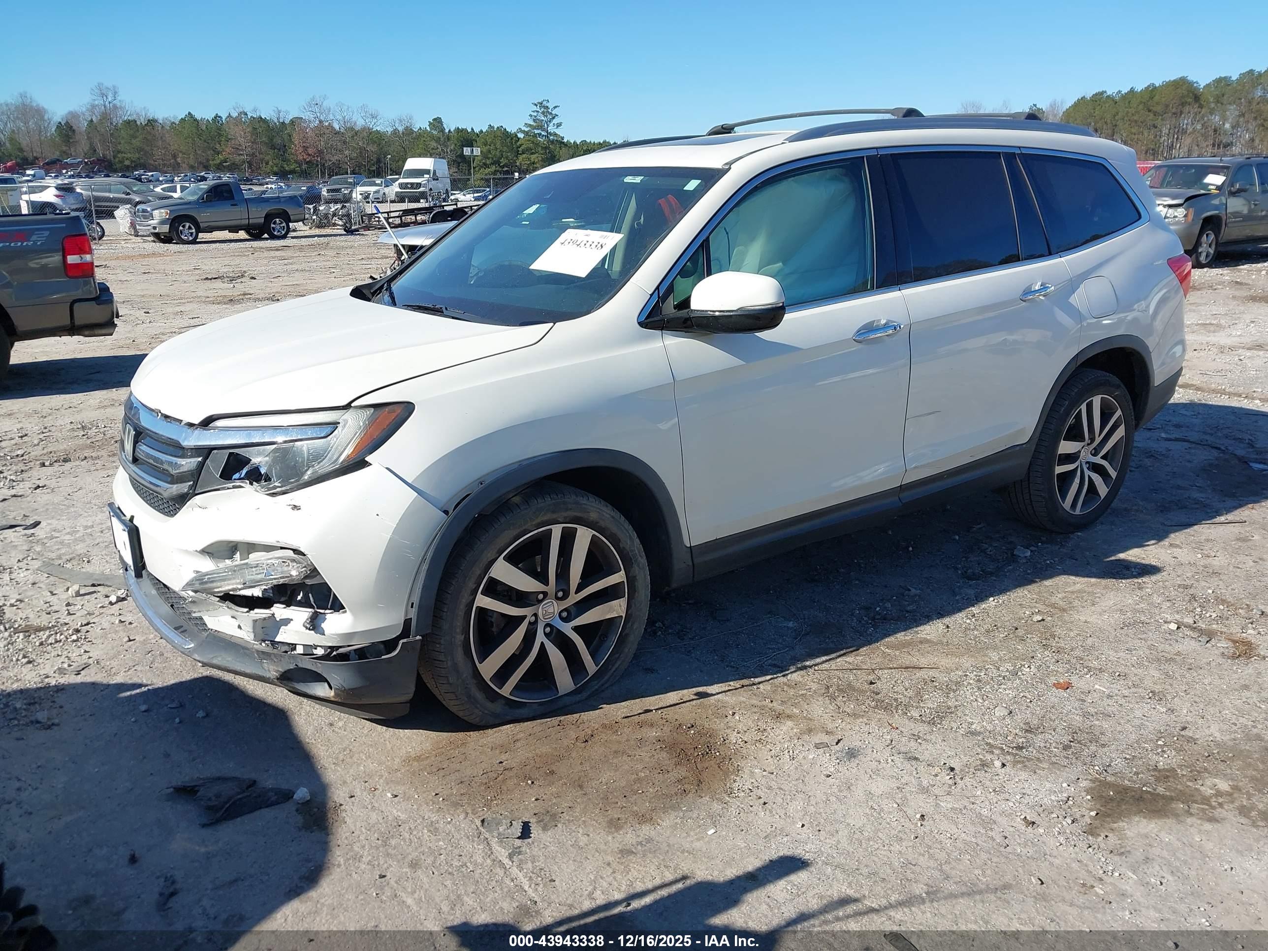 HONDA PILOT image 2