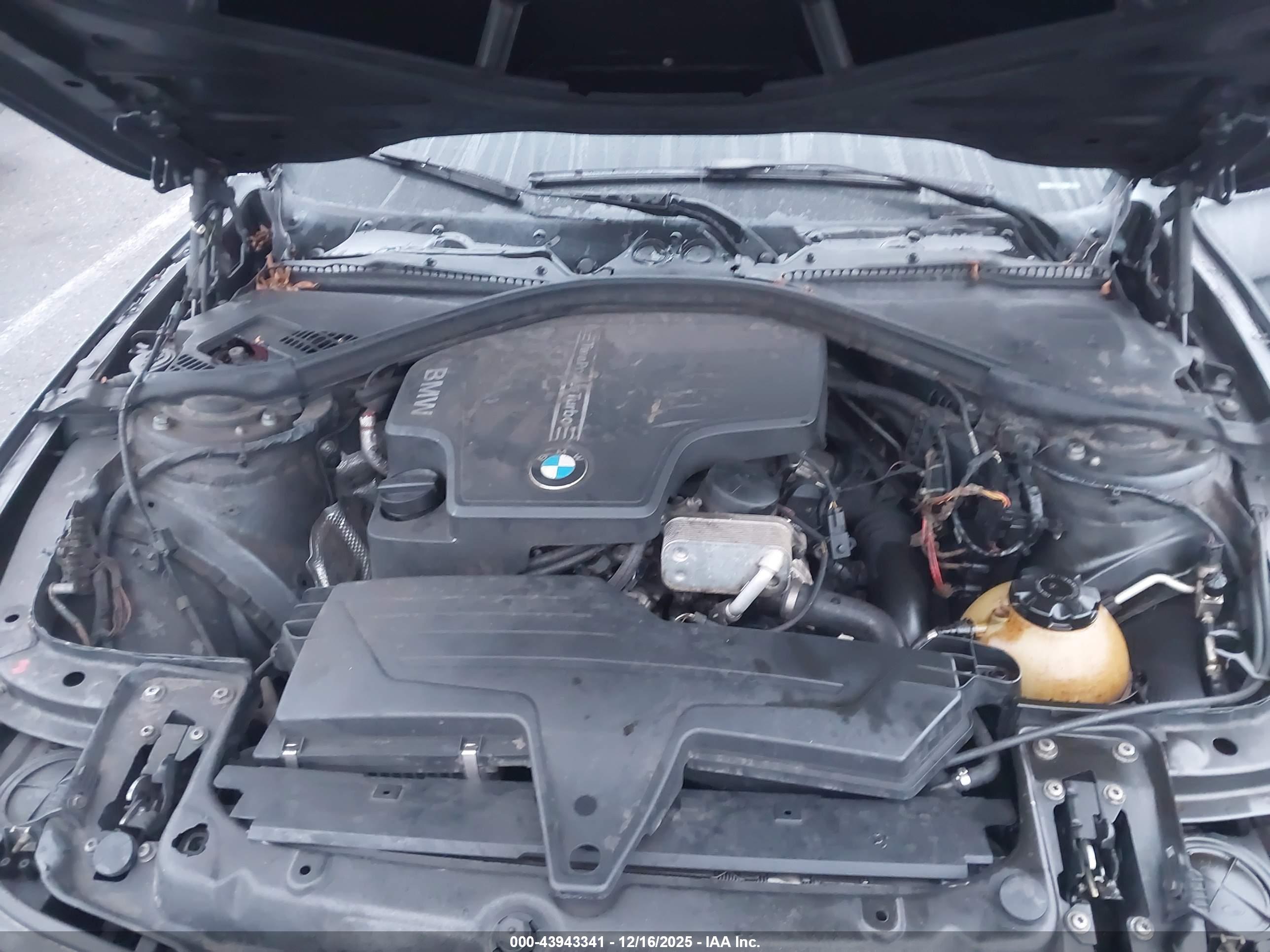 BMW 320I image 10