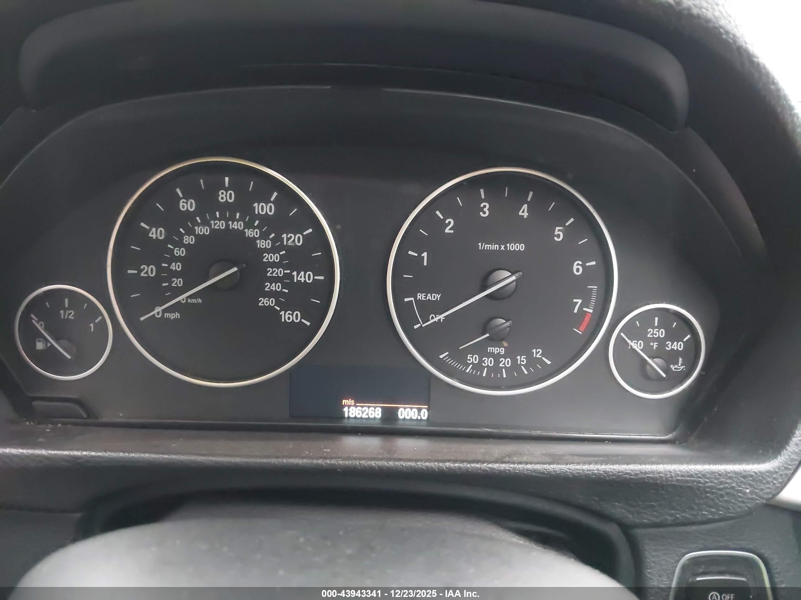 BMW 320I image 7