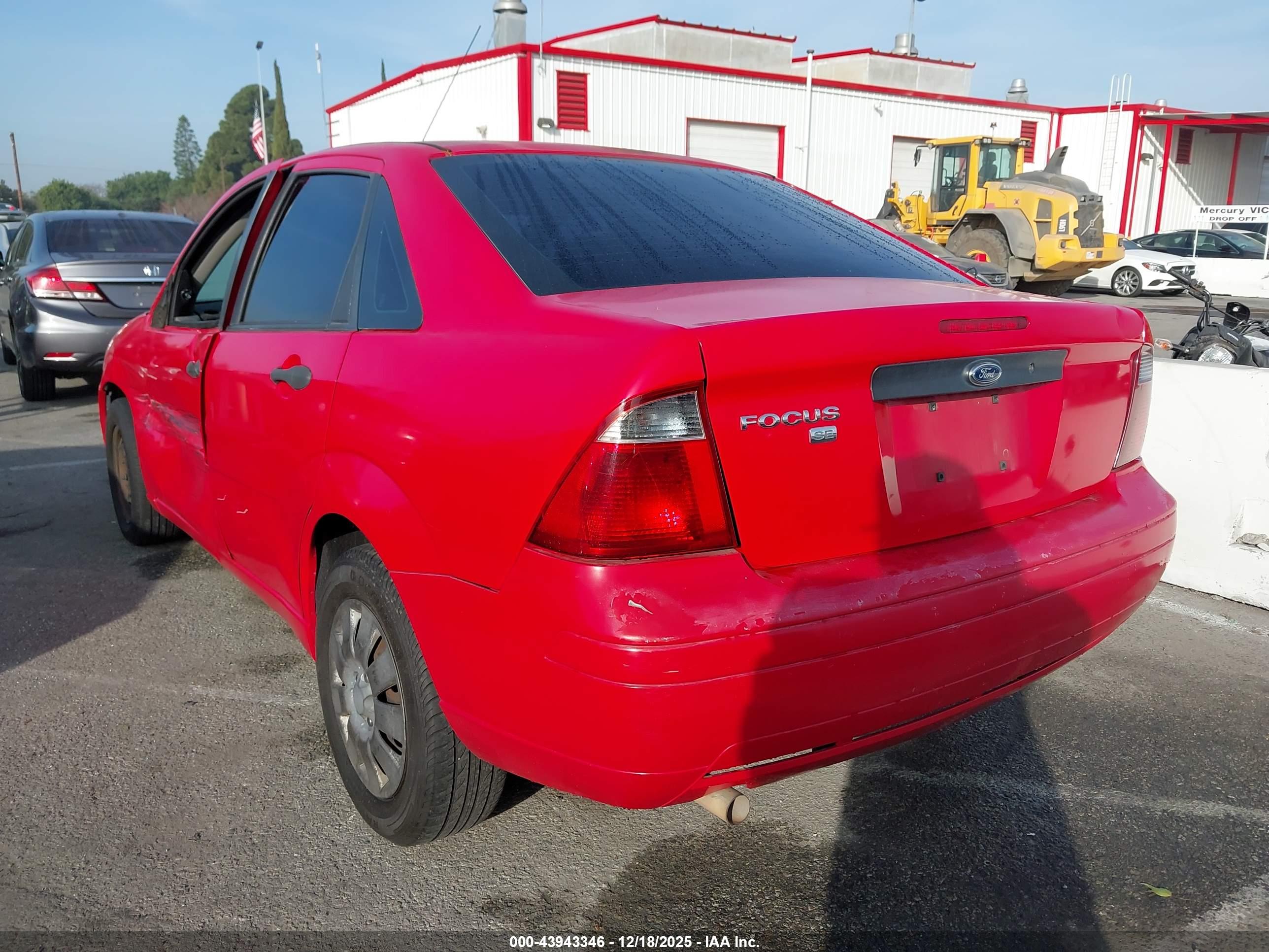 FORD FOCUS image 3