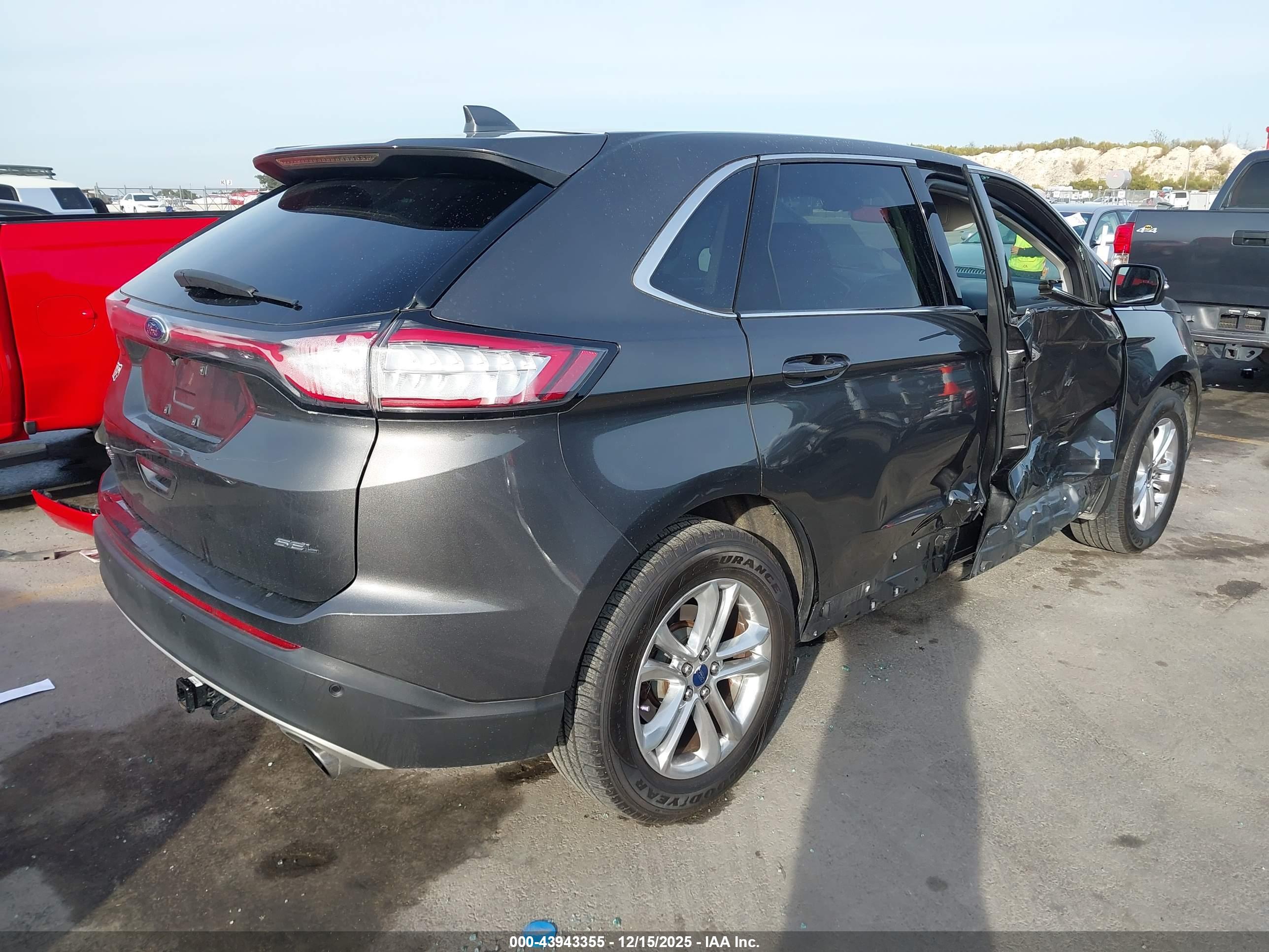 FORD EDGE image 4