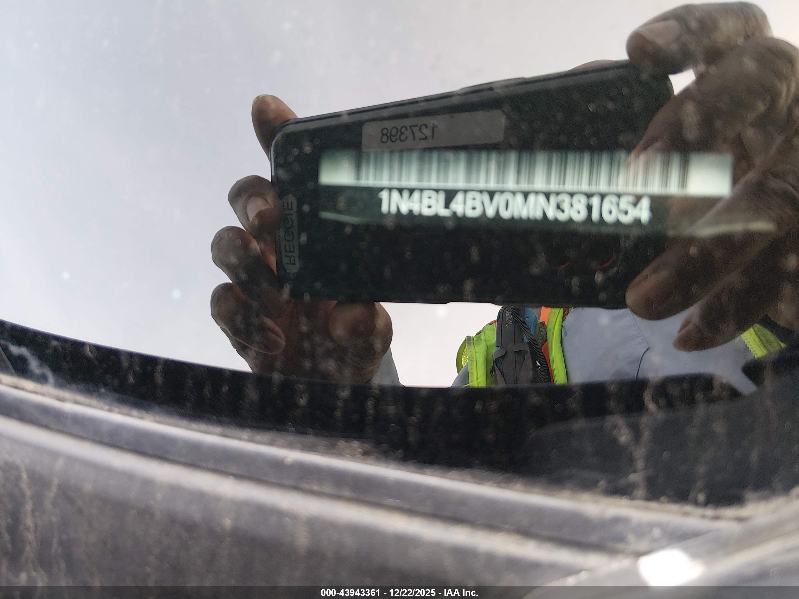 NISSAN ALTIMA image 9