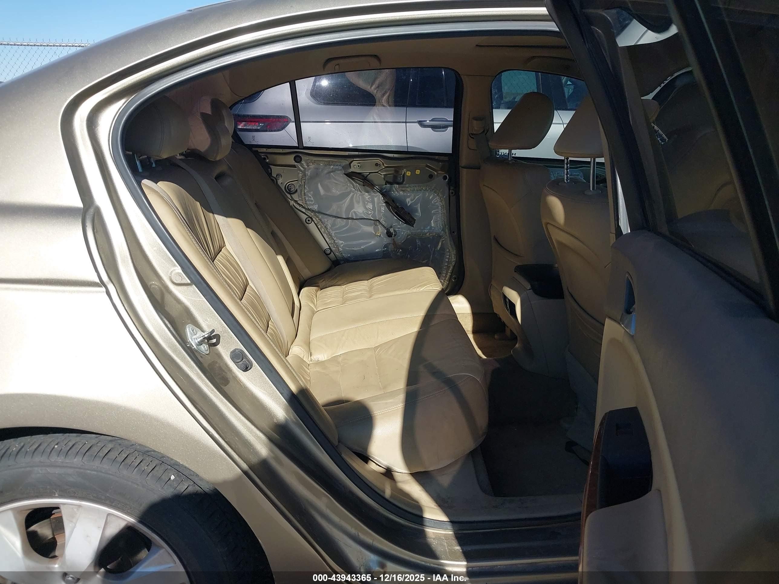 HONDA ACCORD image 8