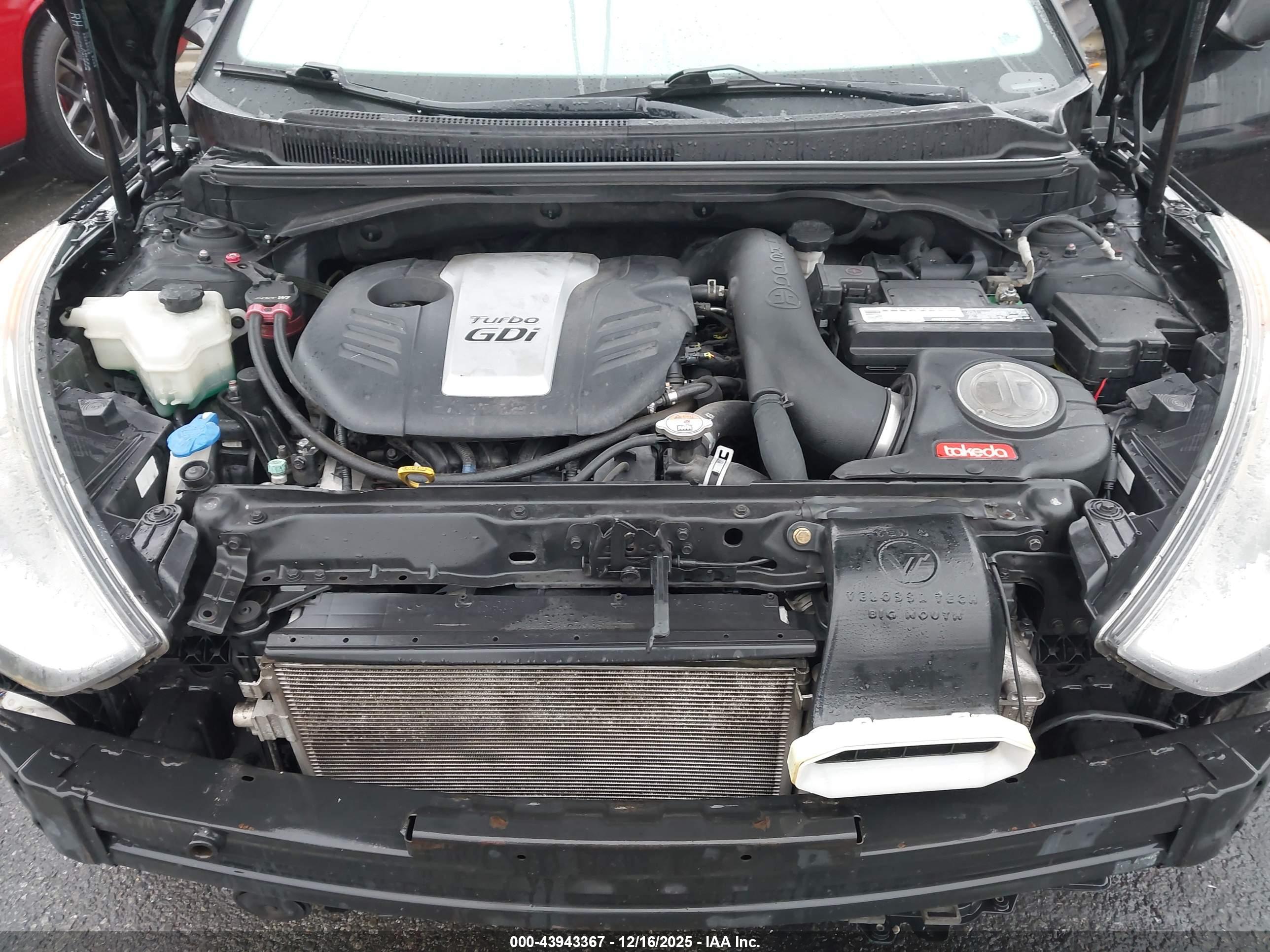 HYUNDAI VELOSTER image 10