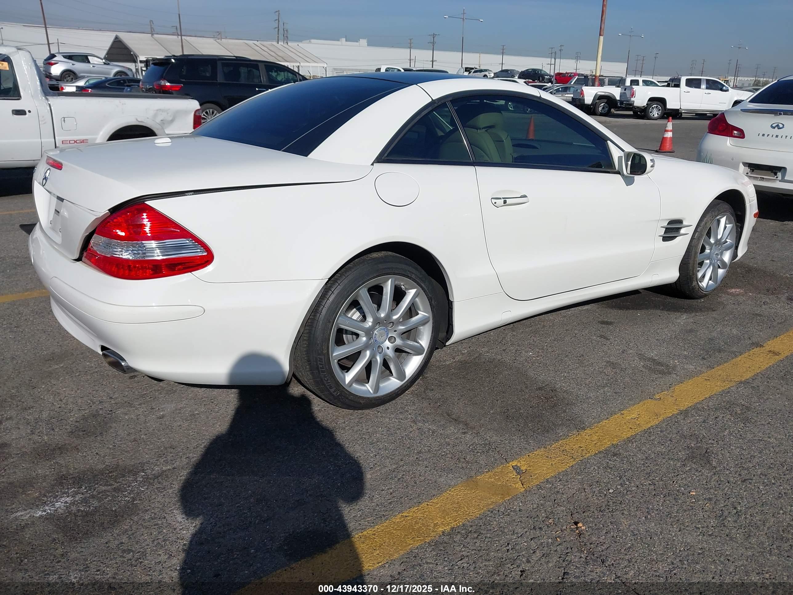 MERCEDES-BENZ SL image 4
