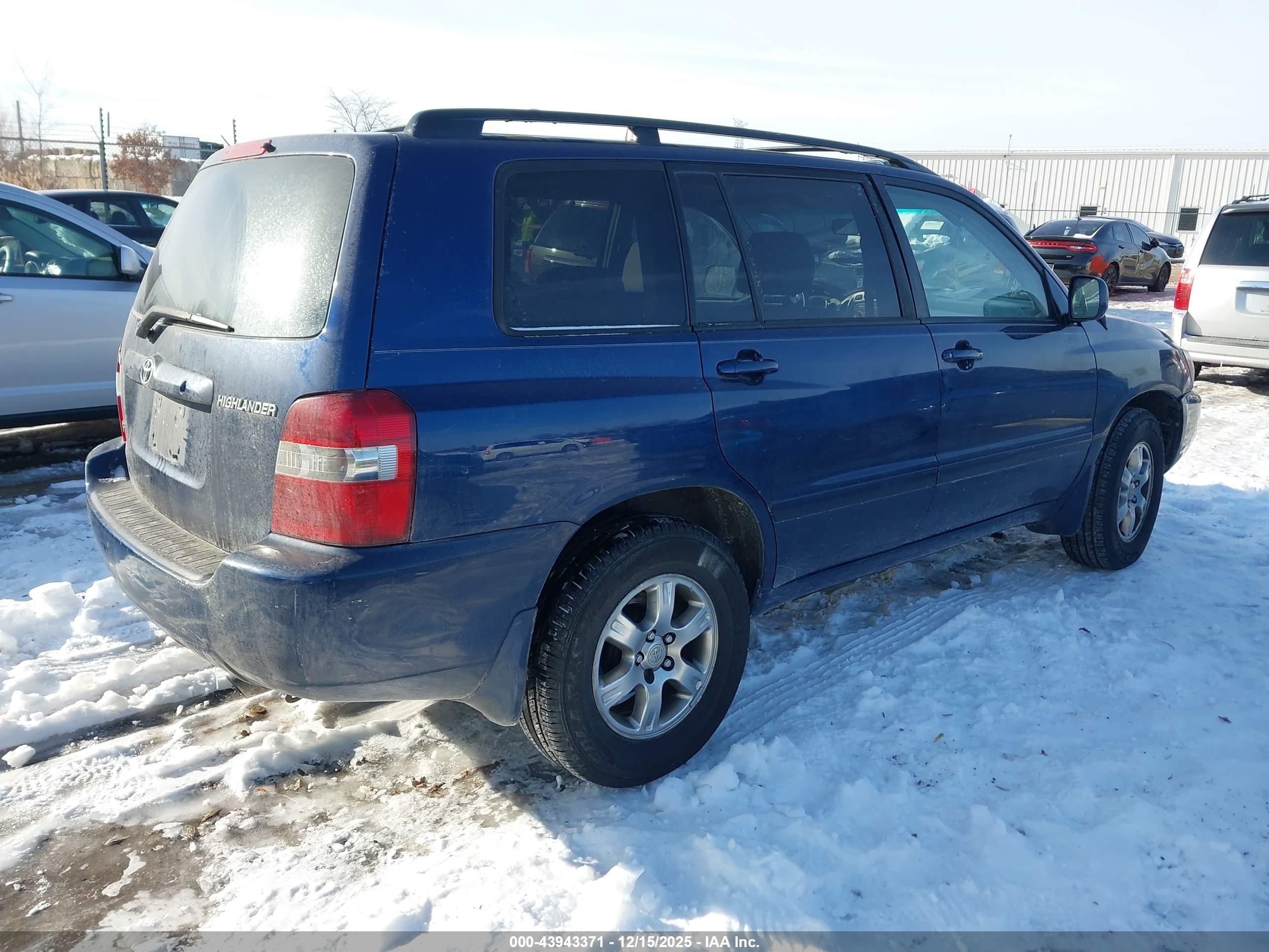 TOYOTA HIGHLANDER image 4