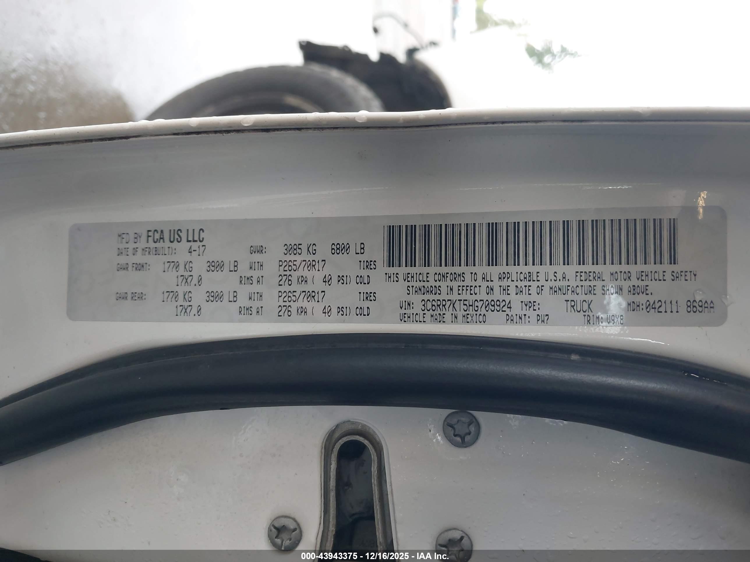 RAM 1500 image 9