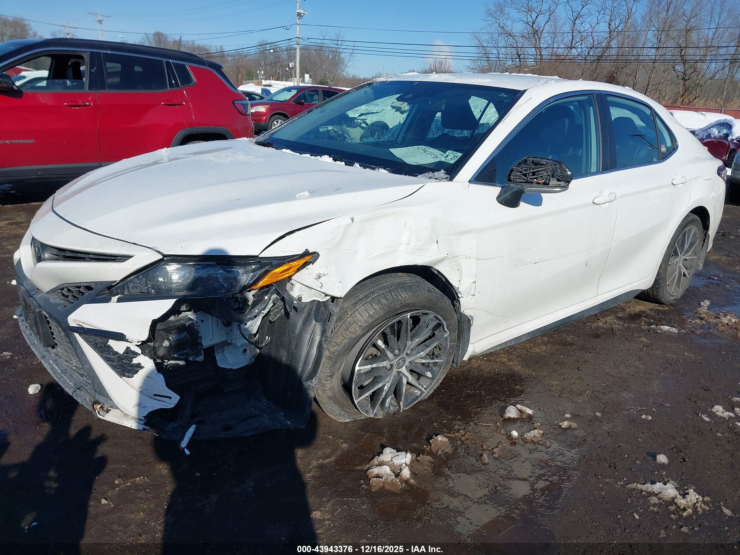 TOYOTA CAMRY image 6