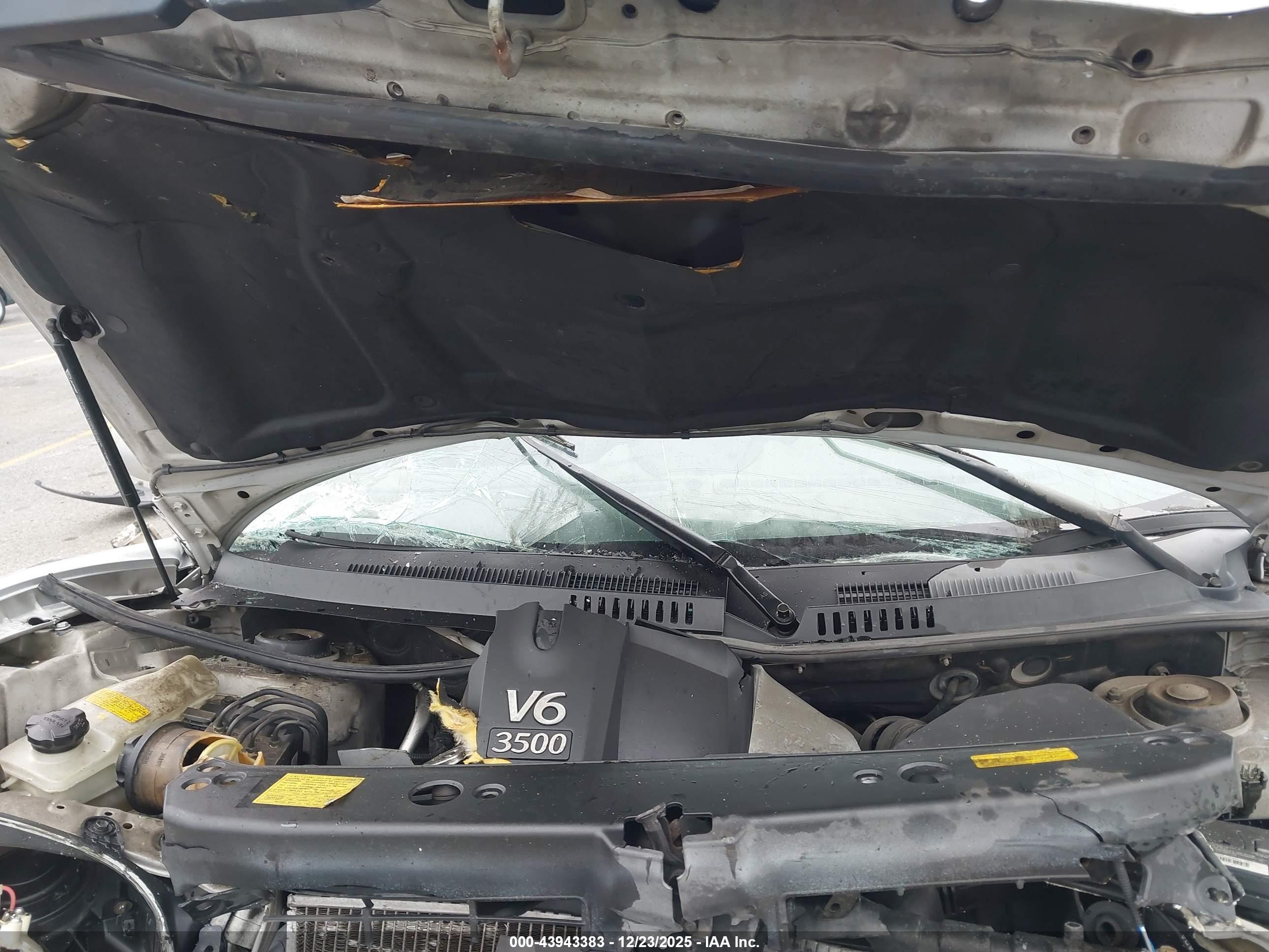 HYUNDAI SANTA image 10