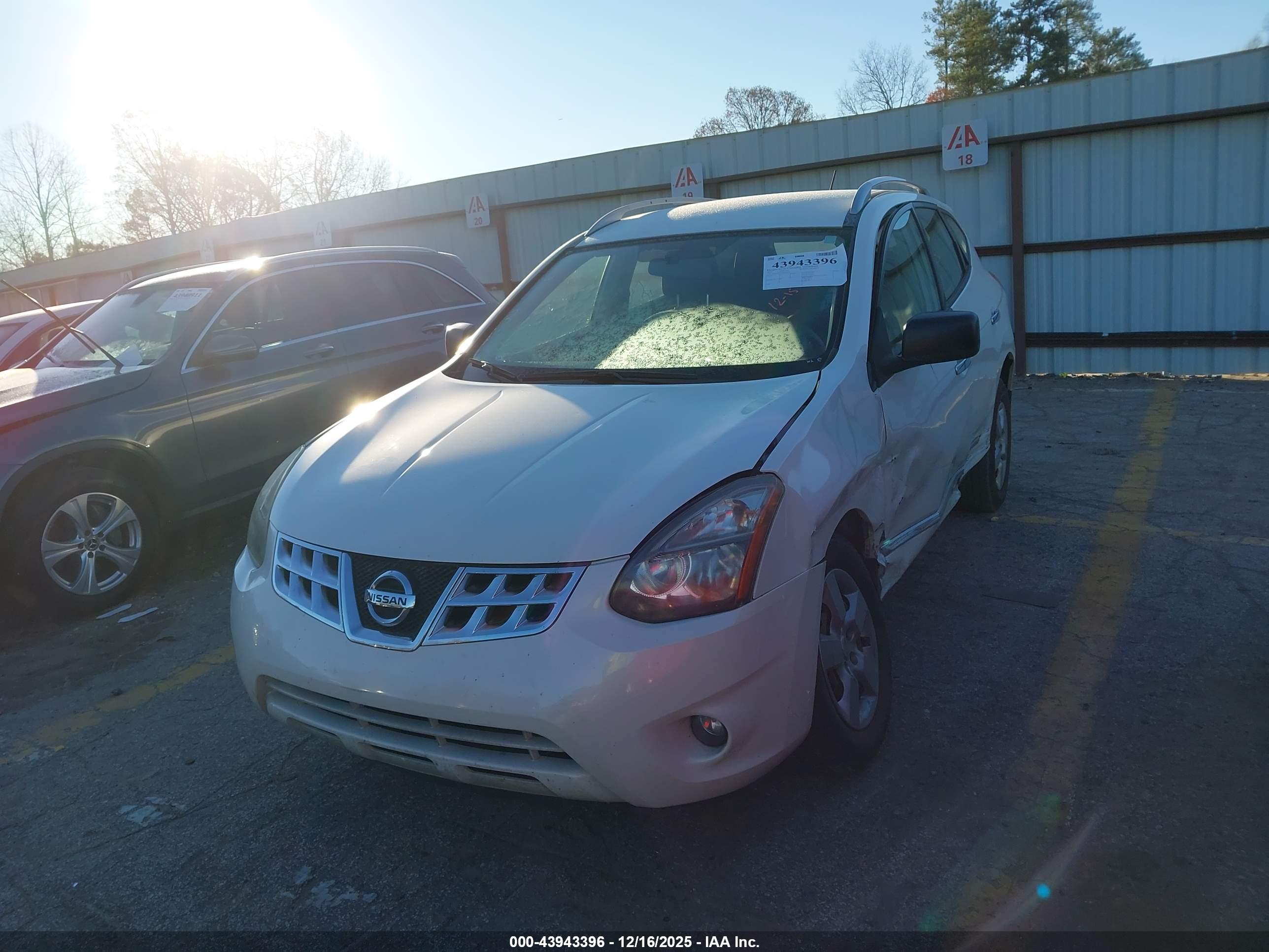 NISSAN ROGUE image 2
