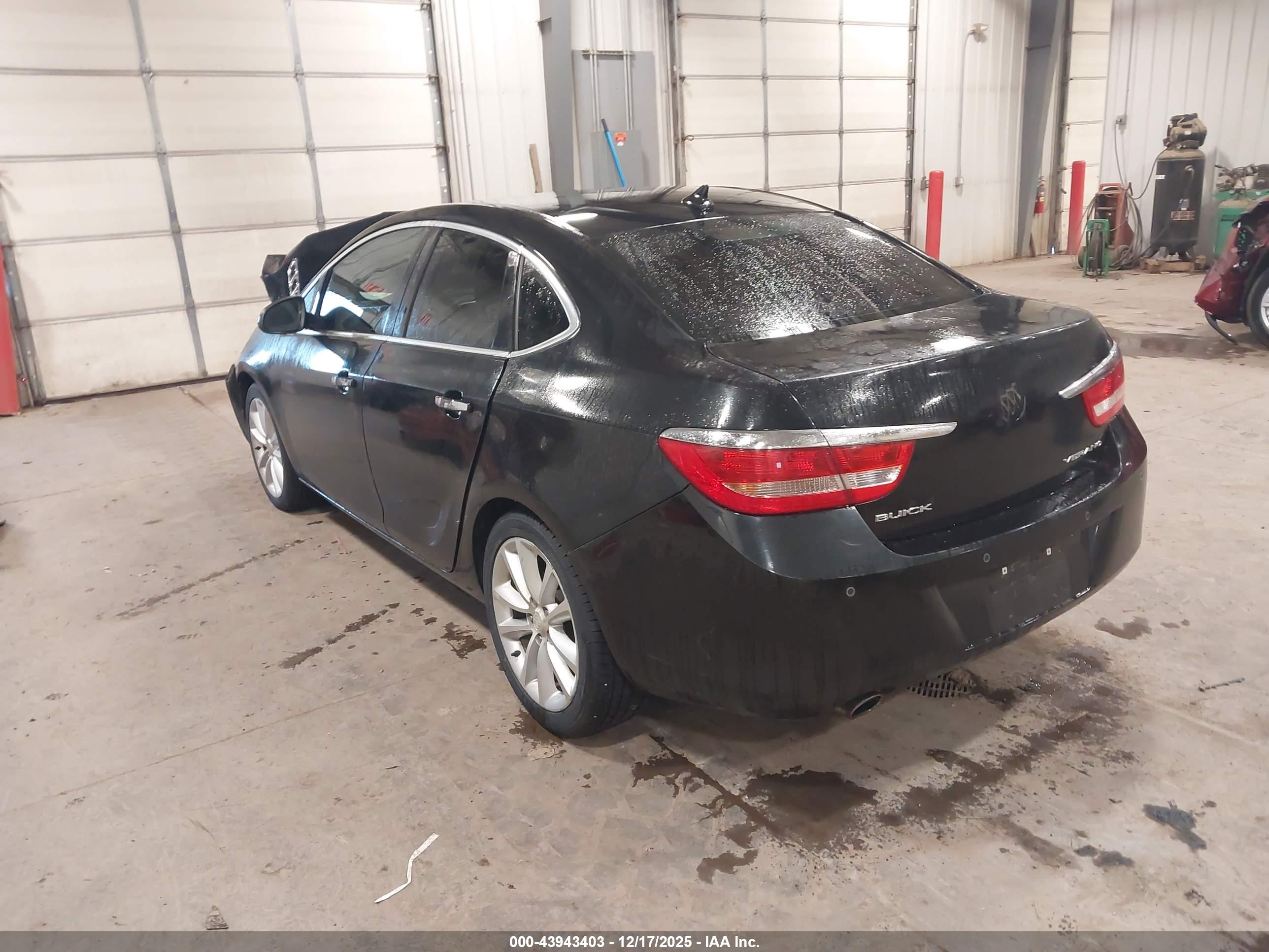 BUICK VERANO image 3