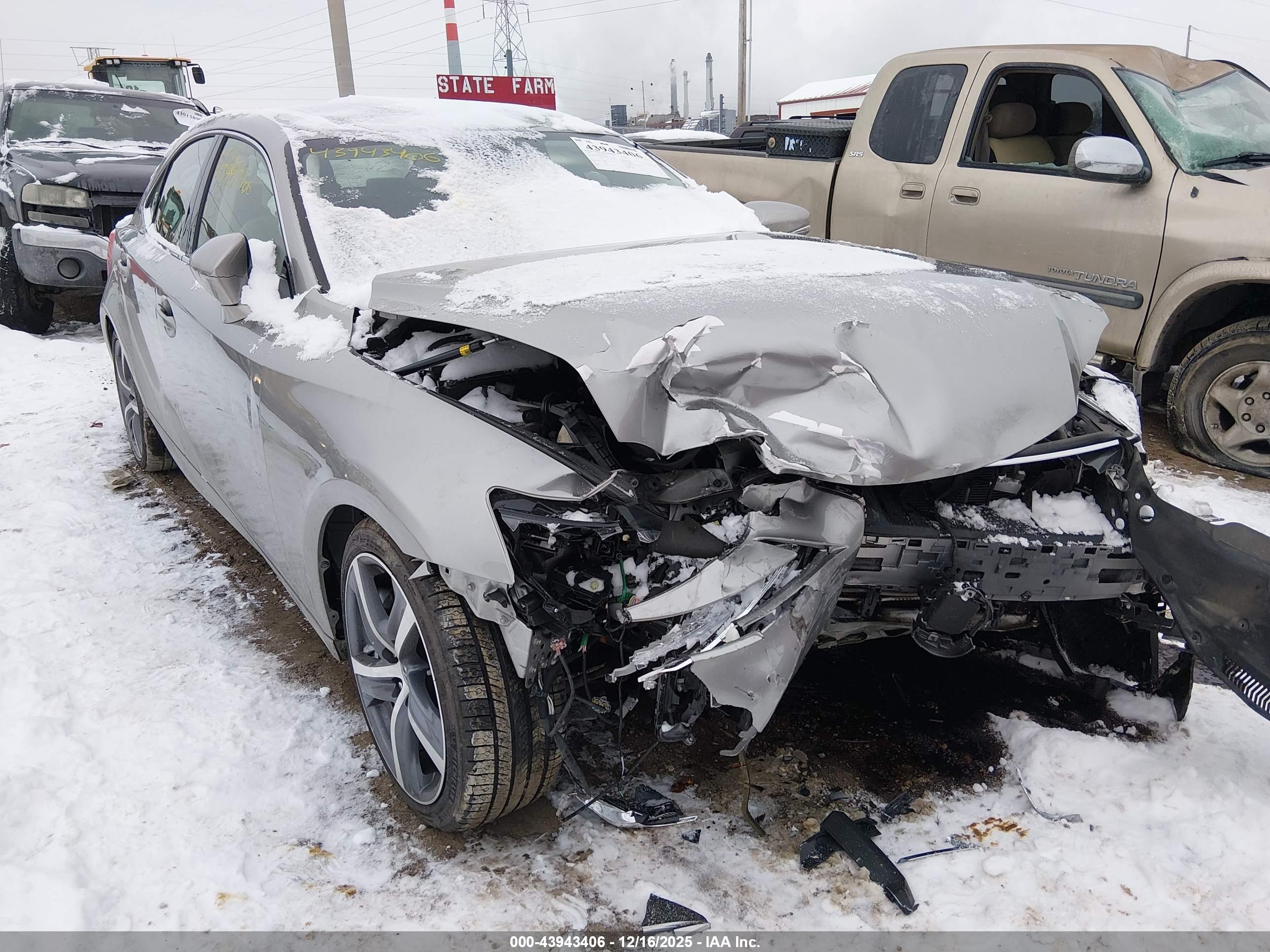 LEXUS IS image 6