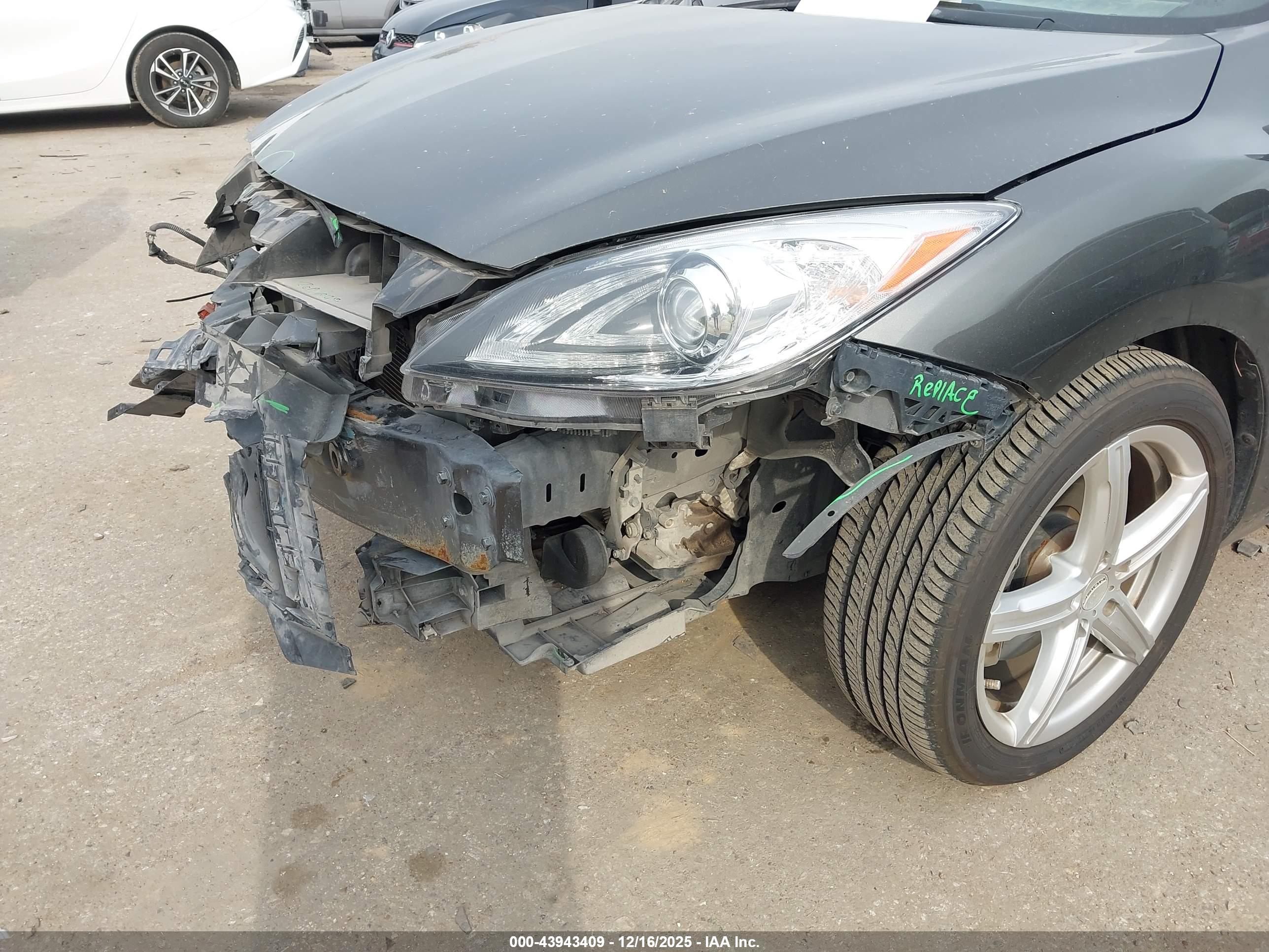 MAZDA MAZDA3 image 6