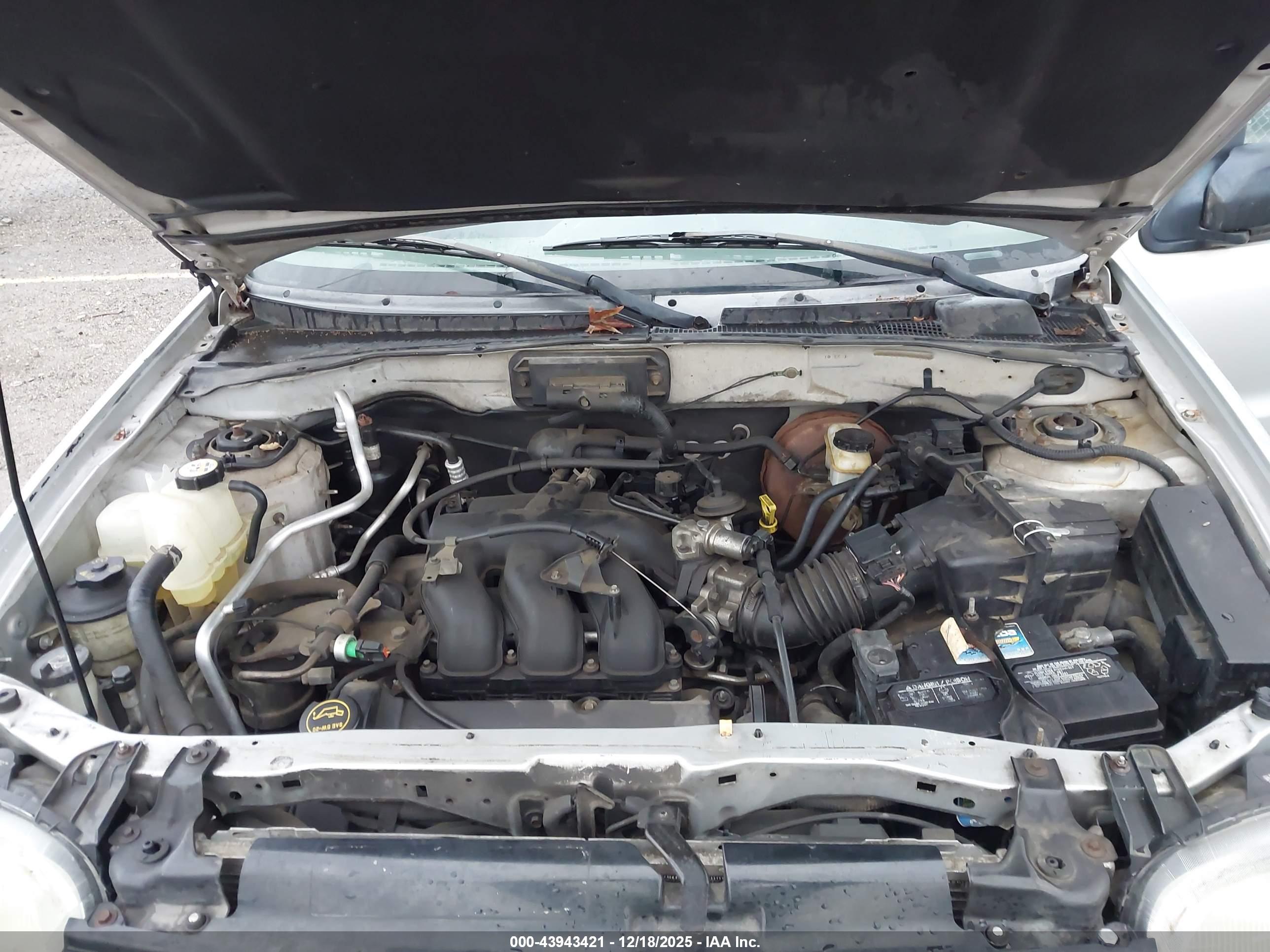 FORD ESCAPE image 10