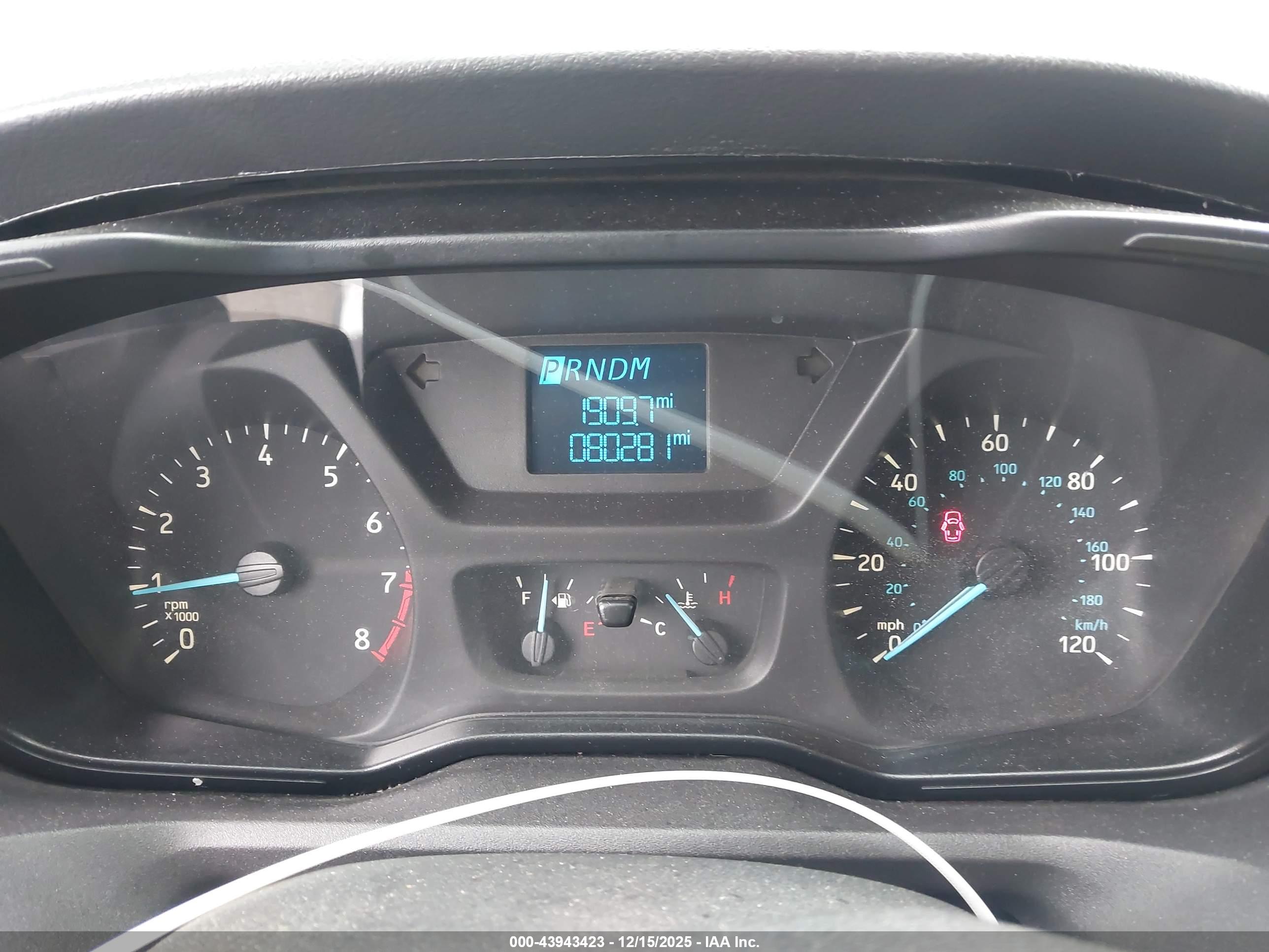 FORD TRANSIT-150 image 7