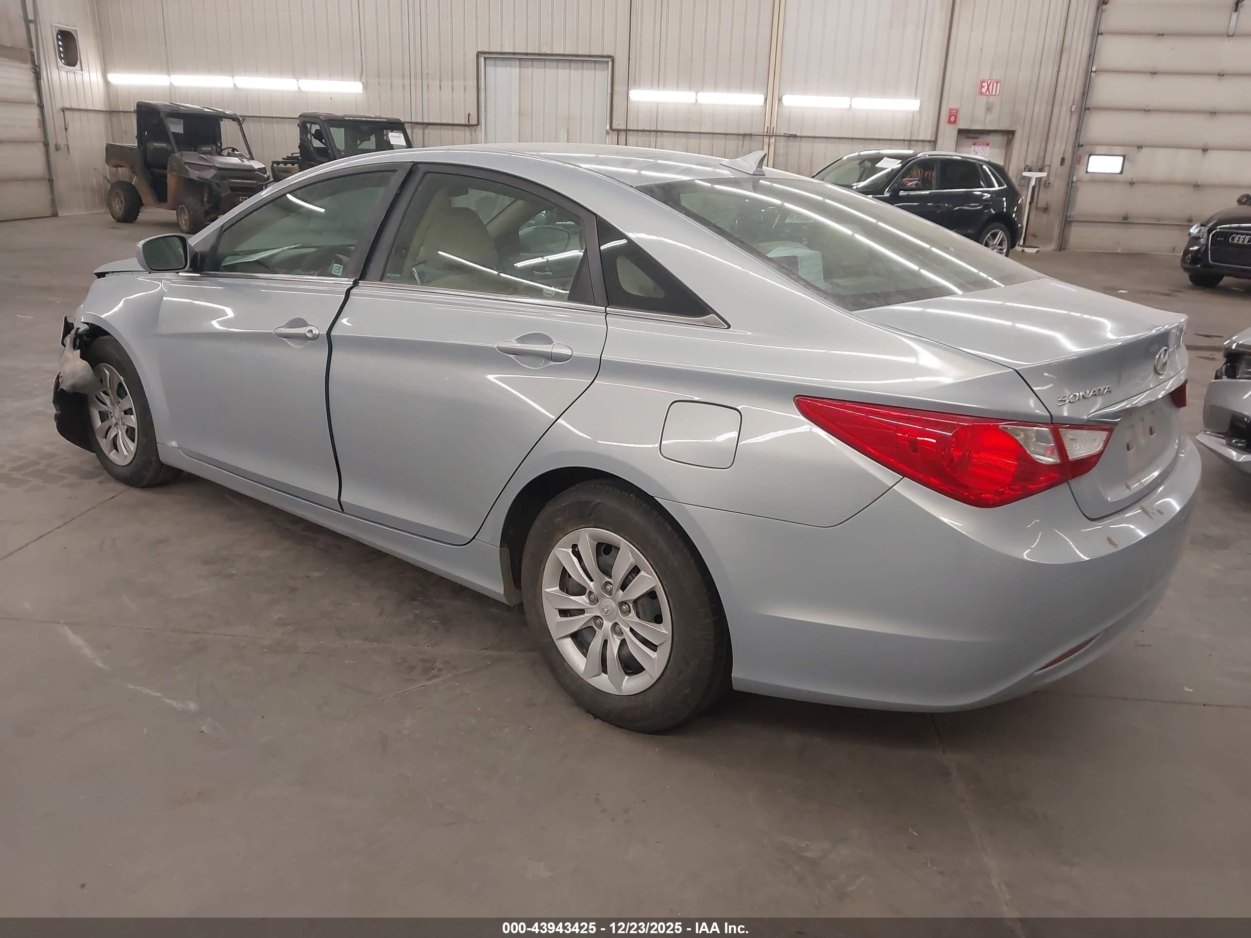 HYUNDAI SONATA image 3