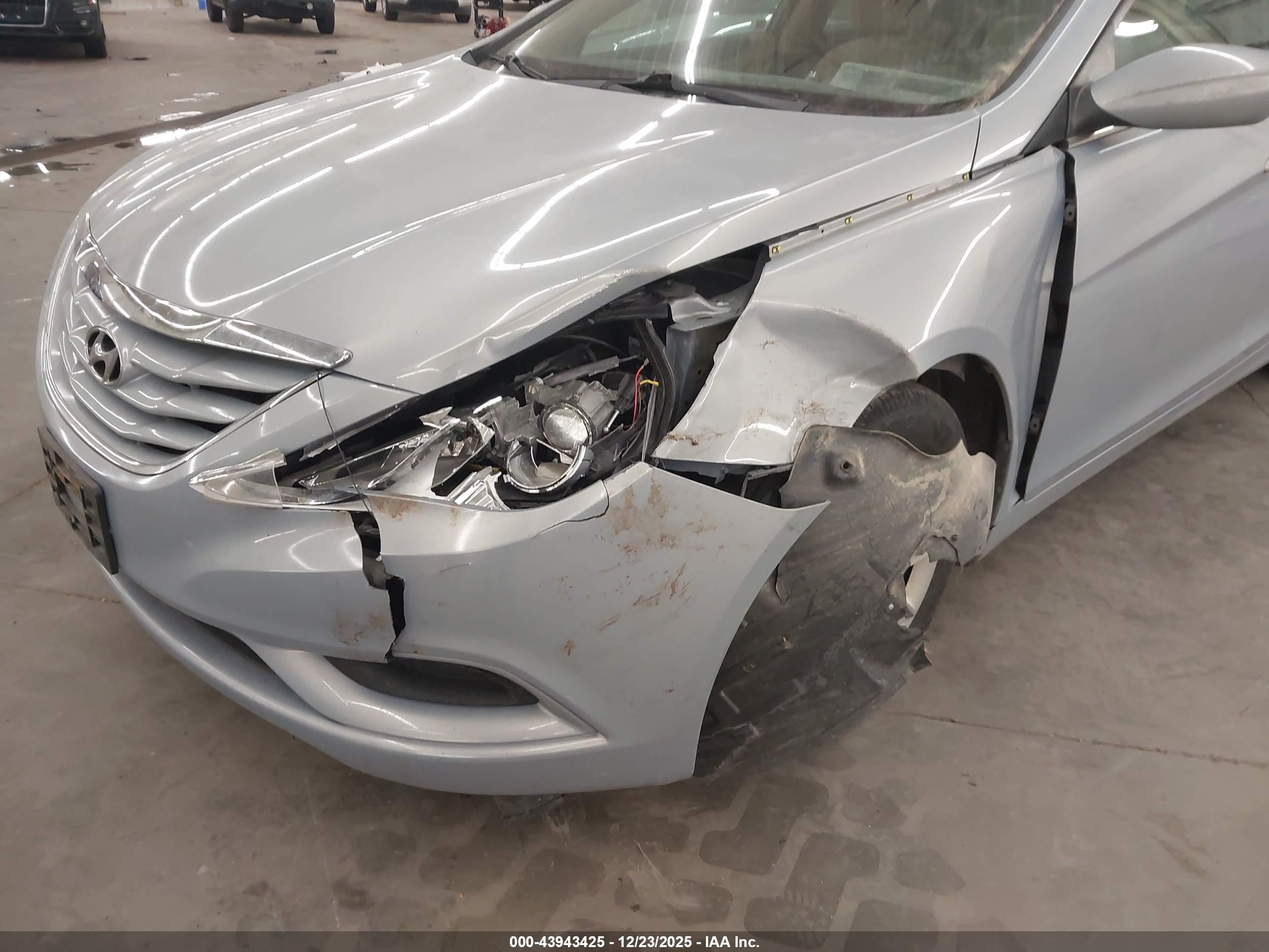 HYUNDAI SONATA image 6