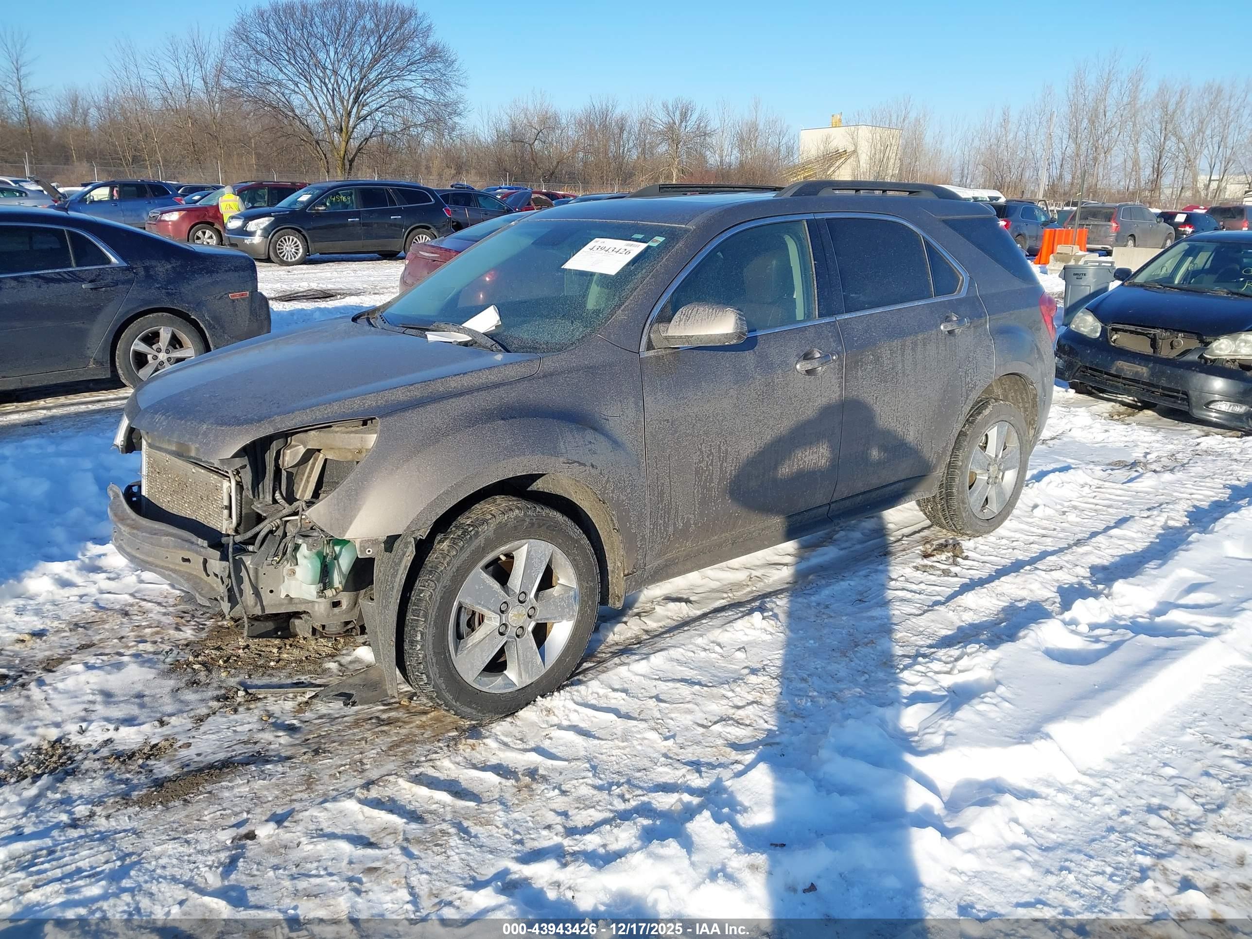 CHEVROLET EQUINOX image 2