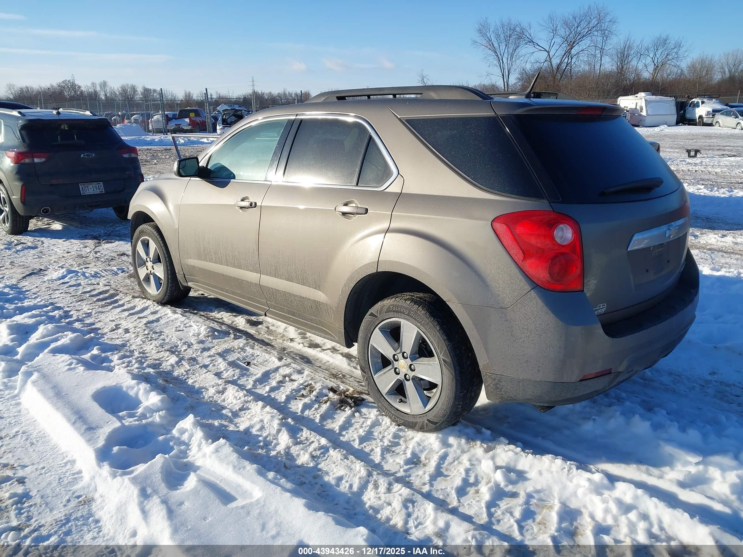 CHEVROLET EQUINOX image 3