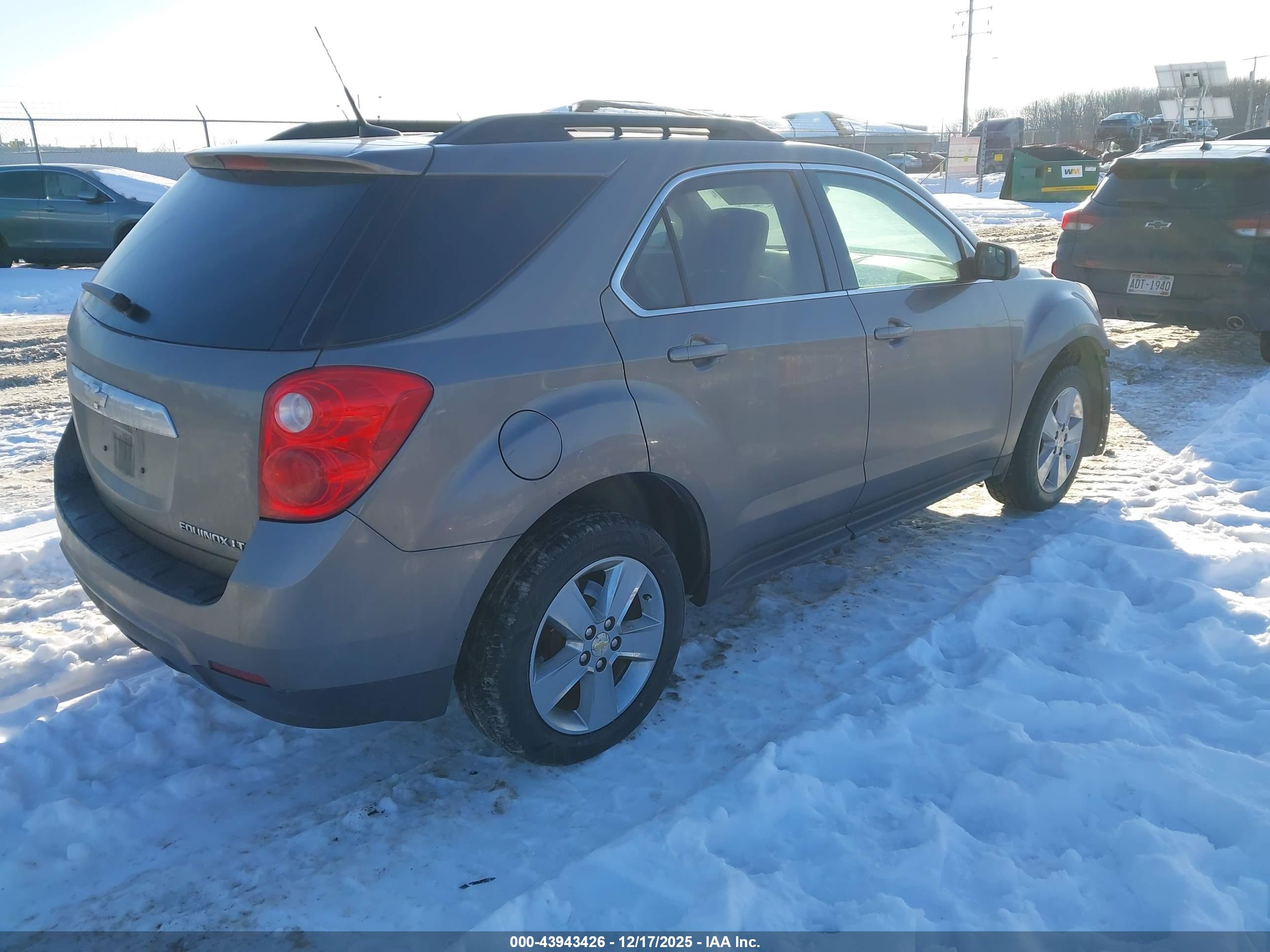 CHEVROLET EQUINOX image 4