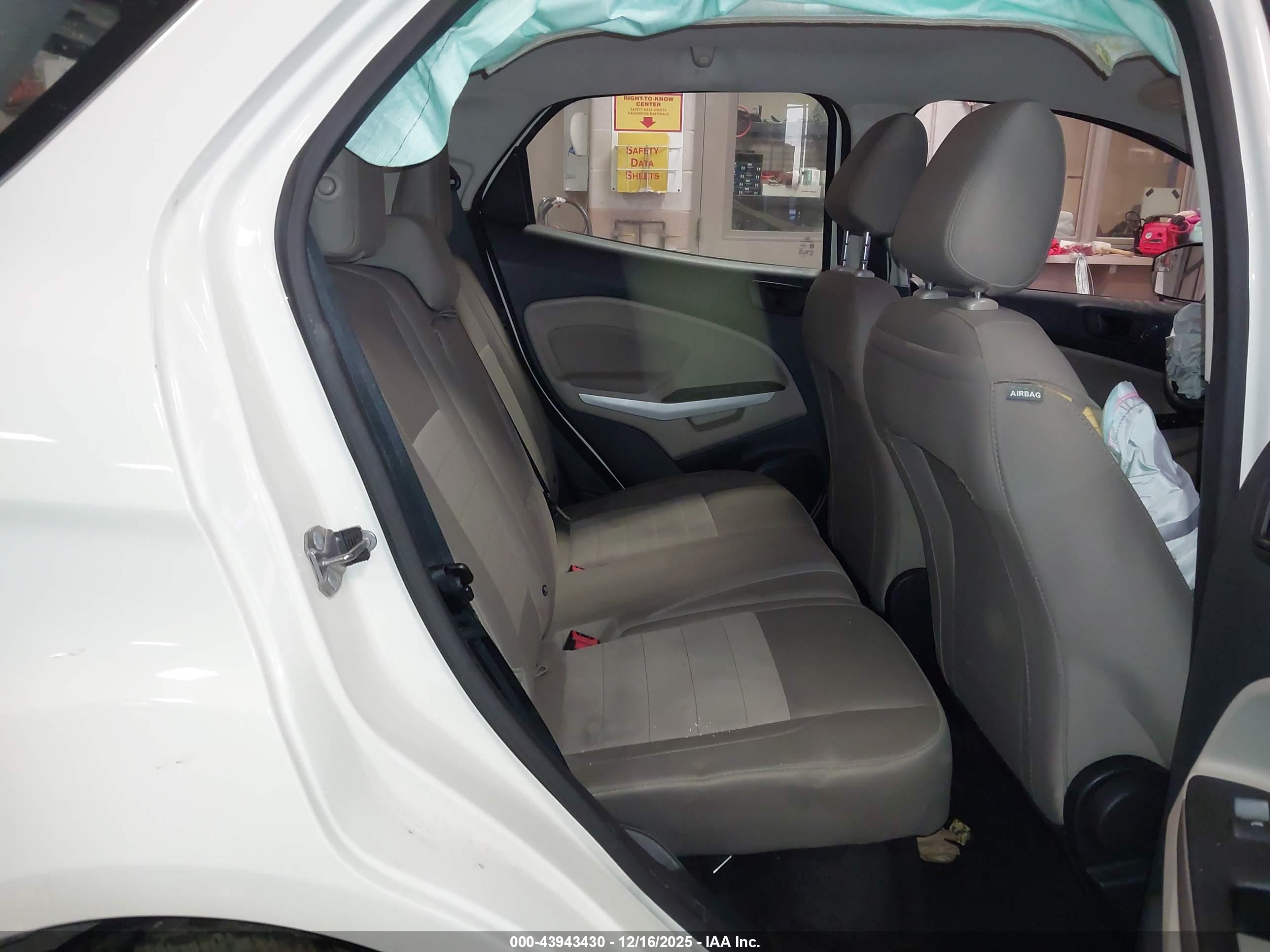 FORD ECOSPORT image 8