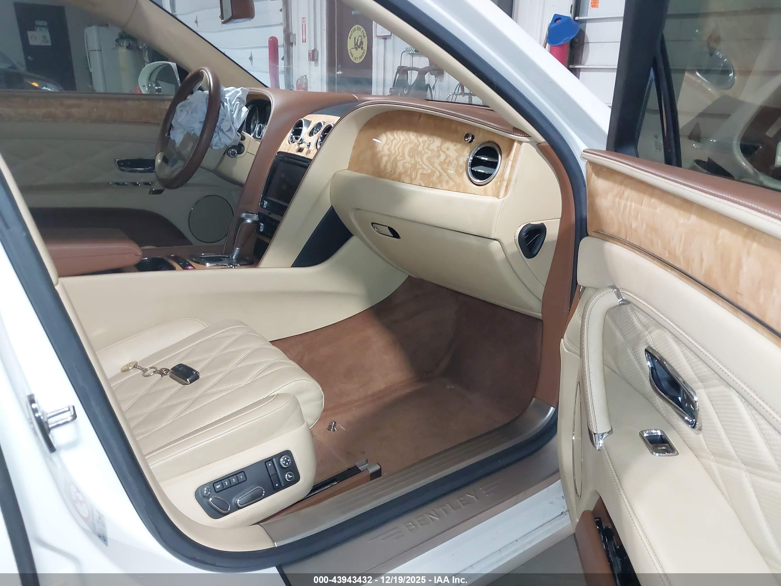 BENTLEY FLYING image 5
