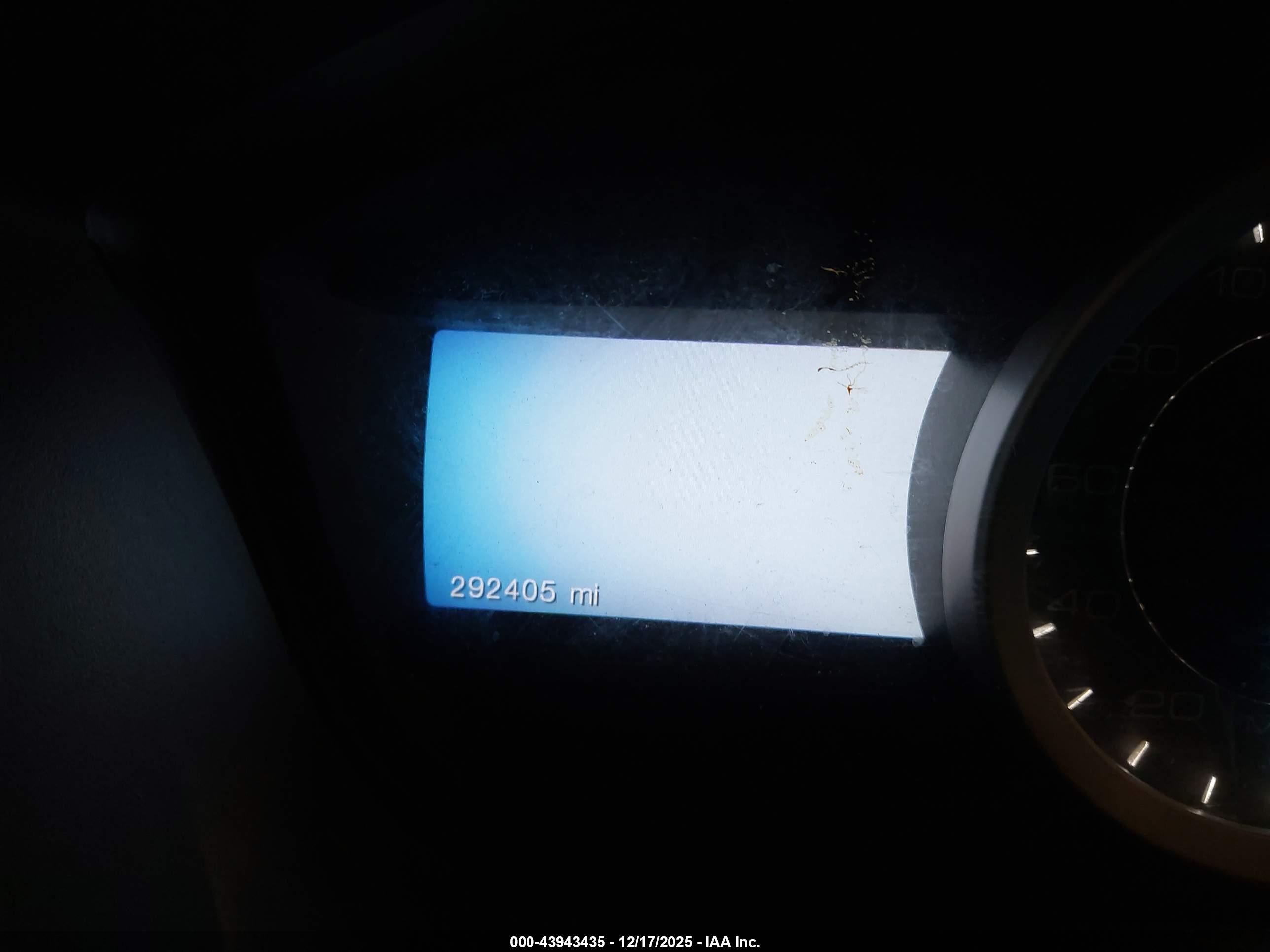 FORD EXPLORER image 7