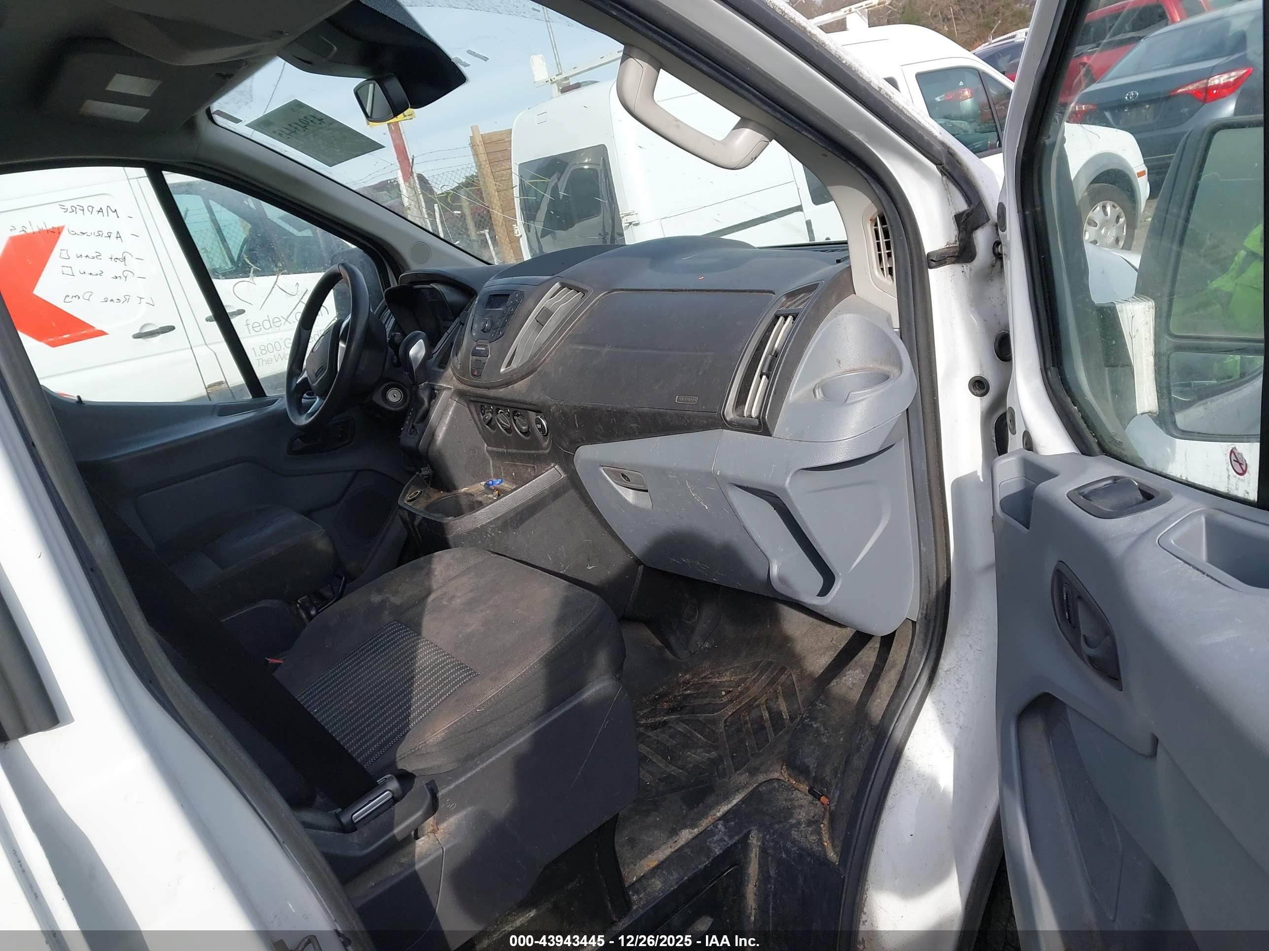 FORD TRANSIT-250 image 5