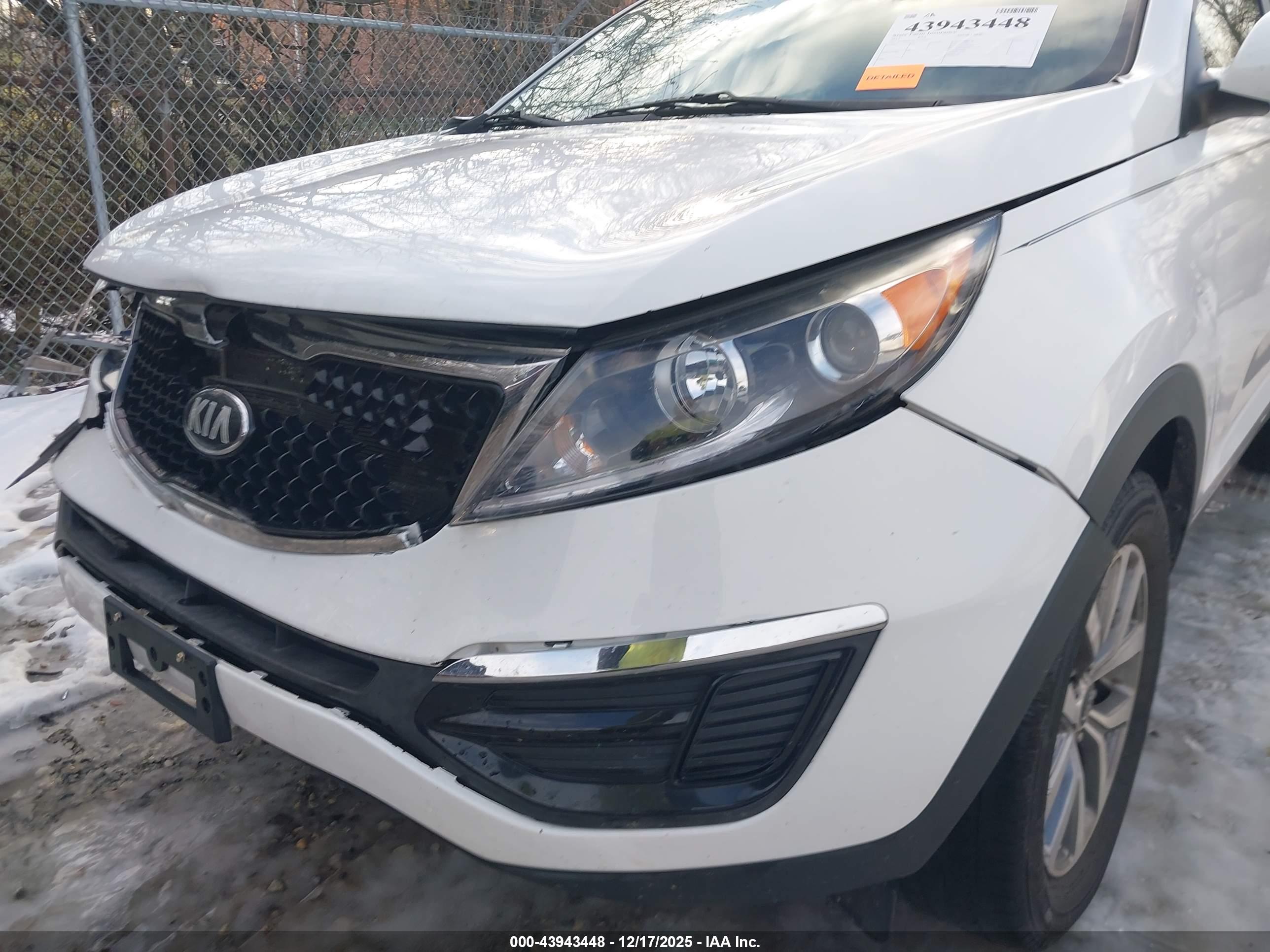 KIA SPORTAGE image 6