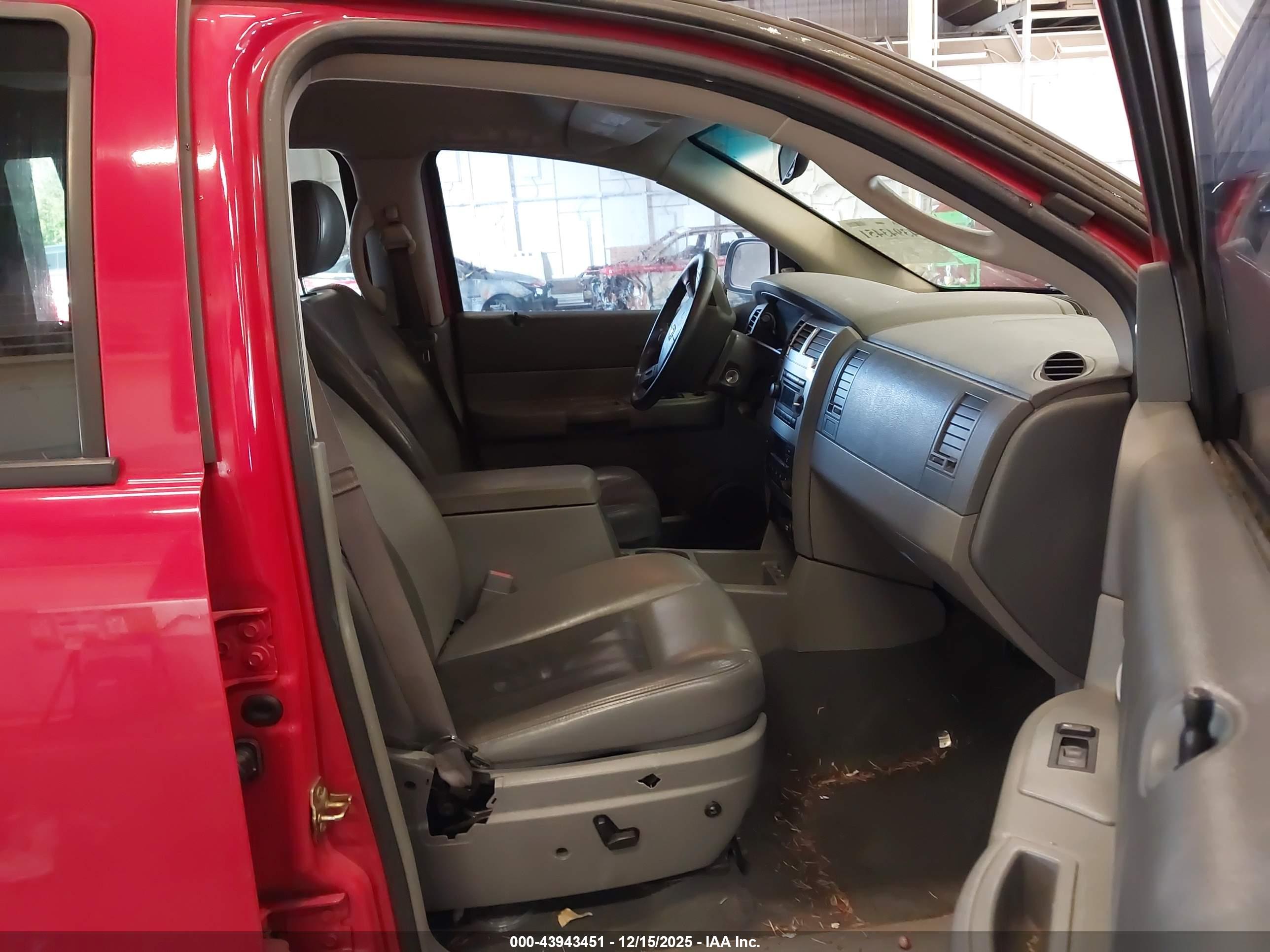DODGE DURANGO image 5