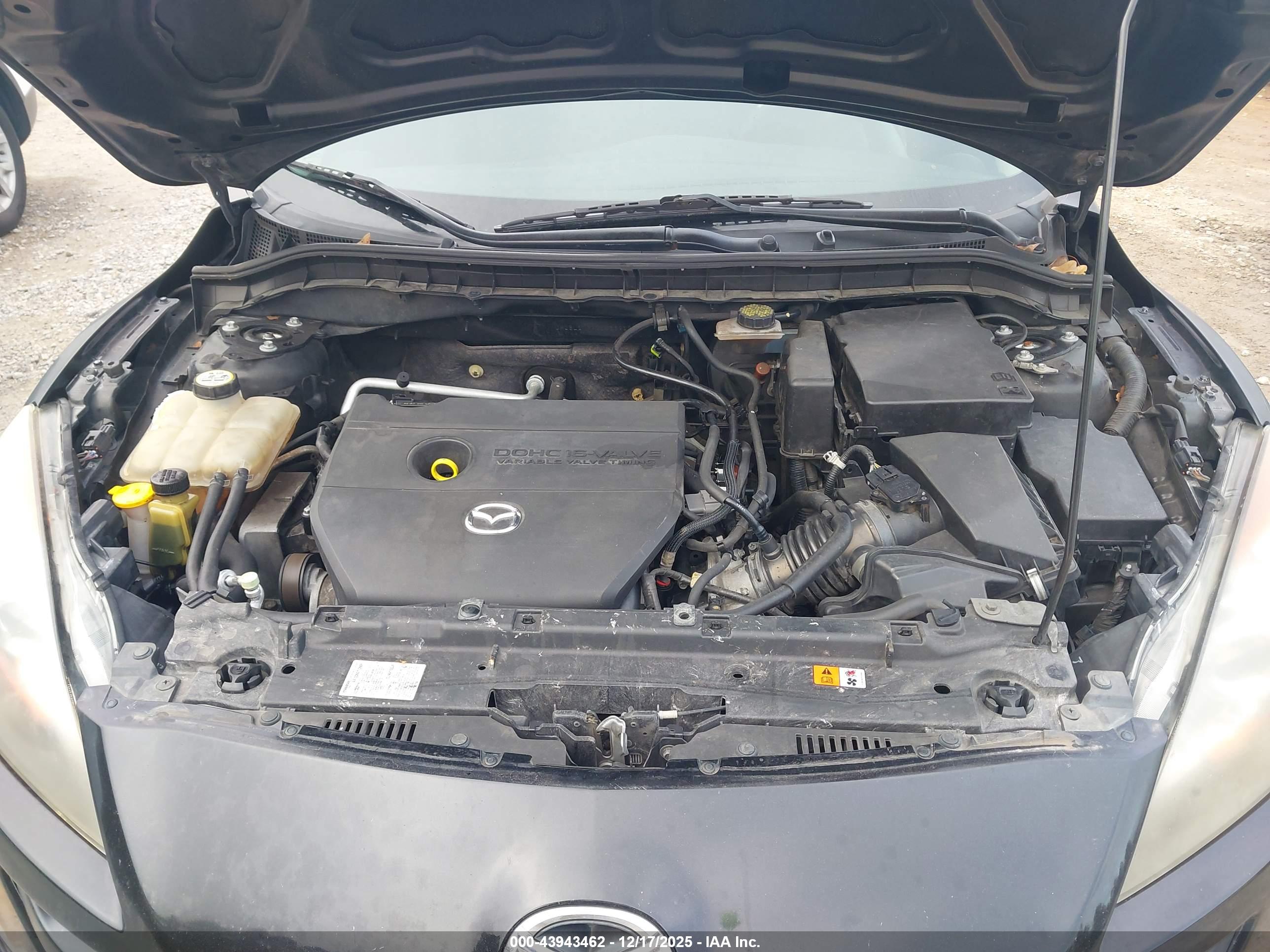 MAZDA MAZDA3 image 10