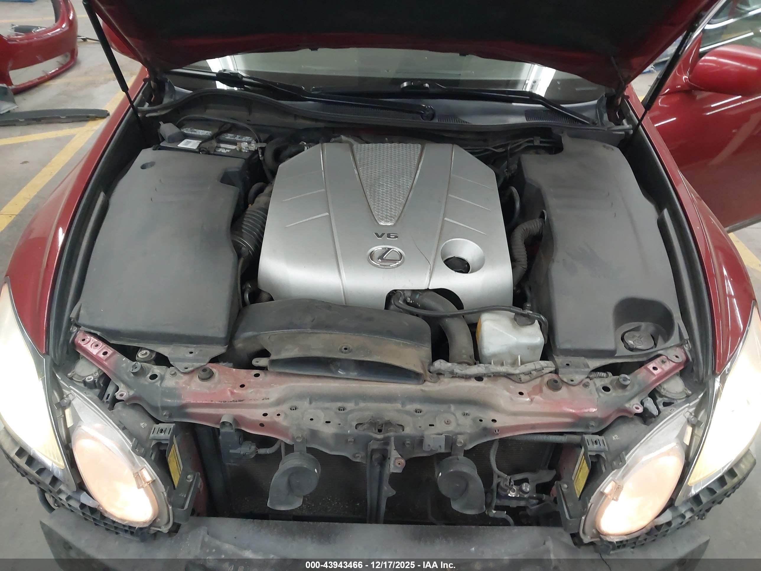 LEXUS GS image 10