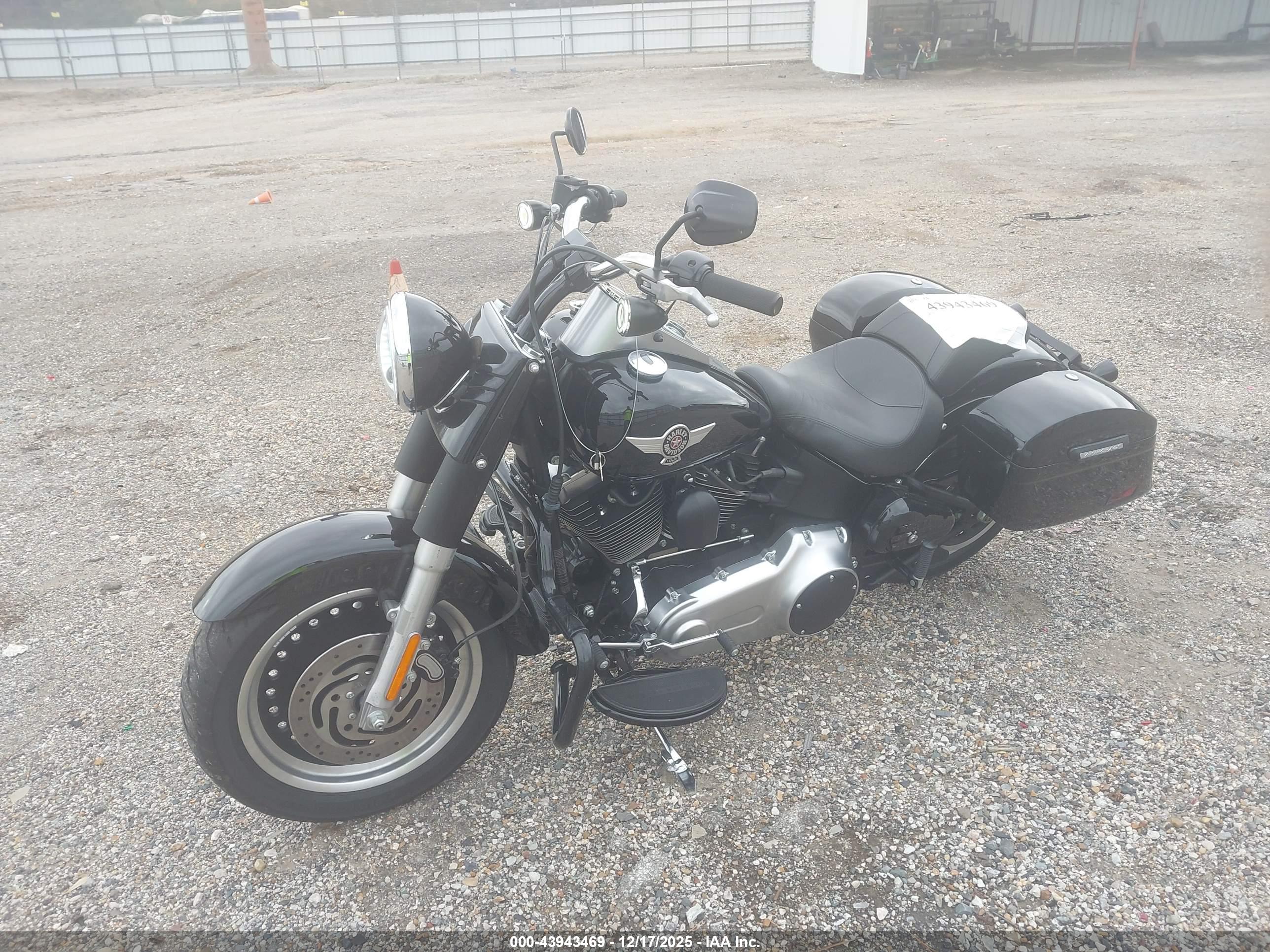 HARLEY-DAVIDSON FLSTFB image 2