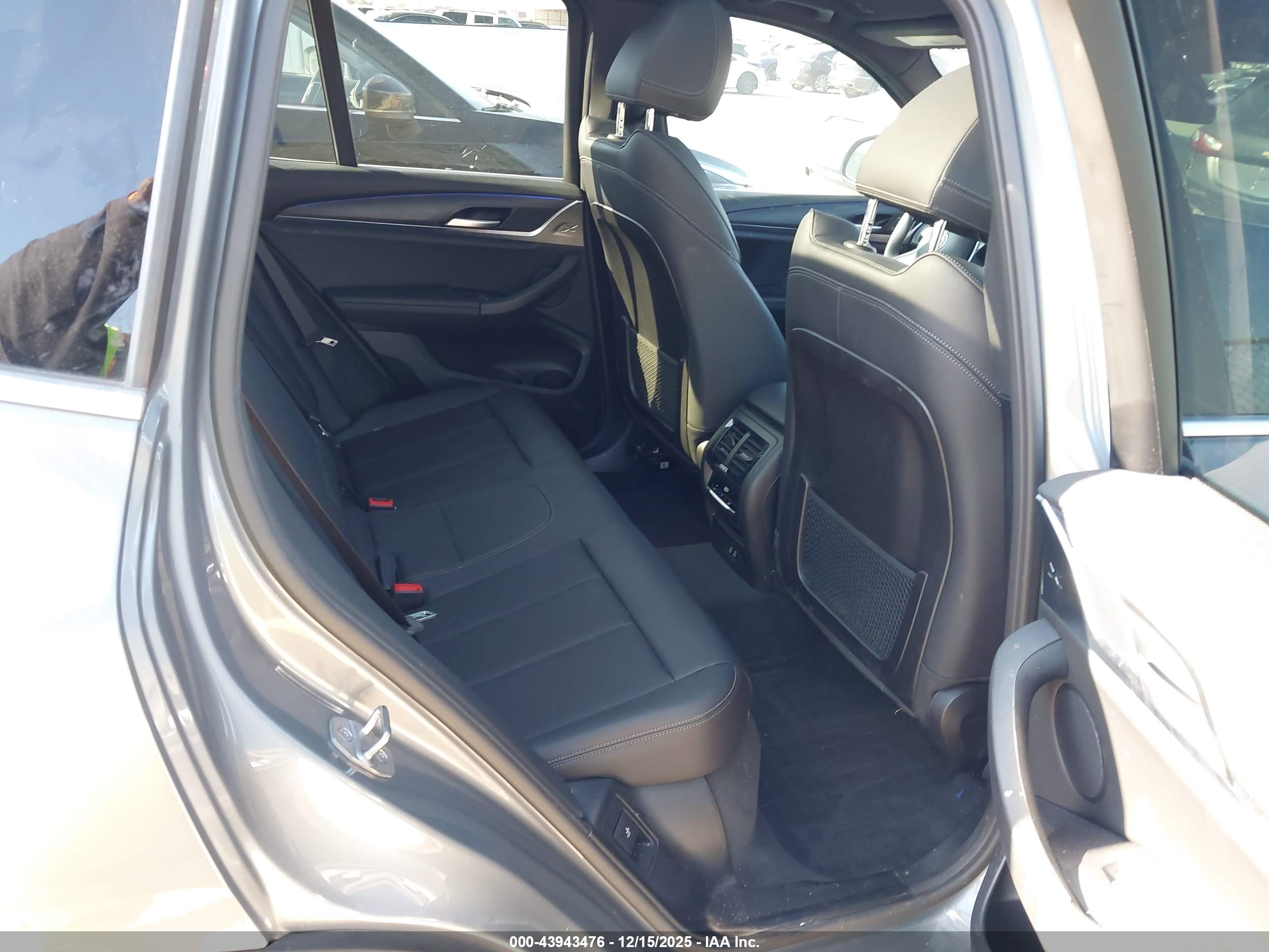 BMW X3 image 8