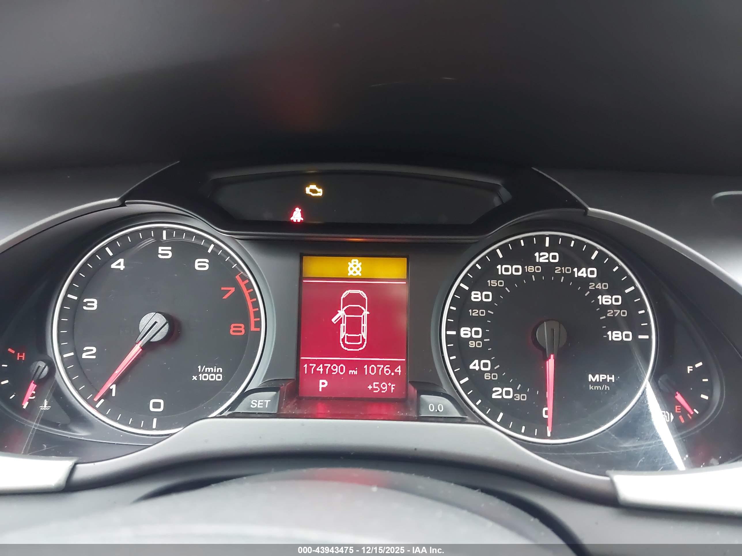 AUDI A4 image 7