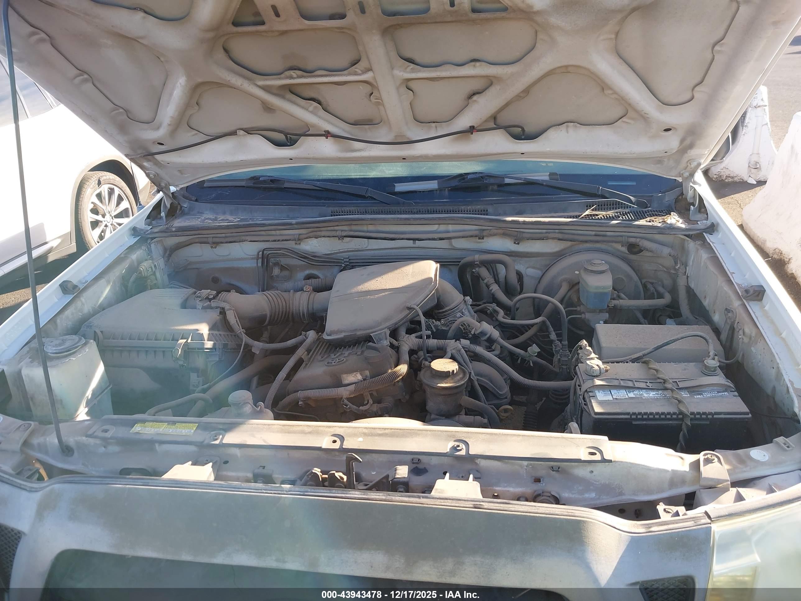 TOYOTA TACOMA image 10