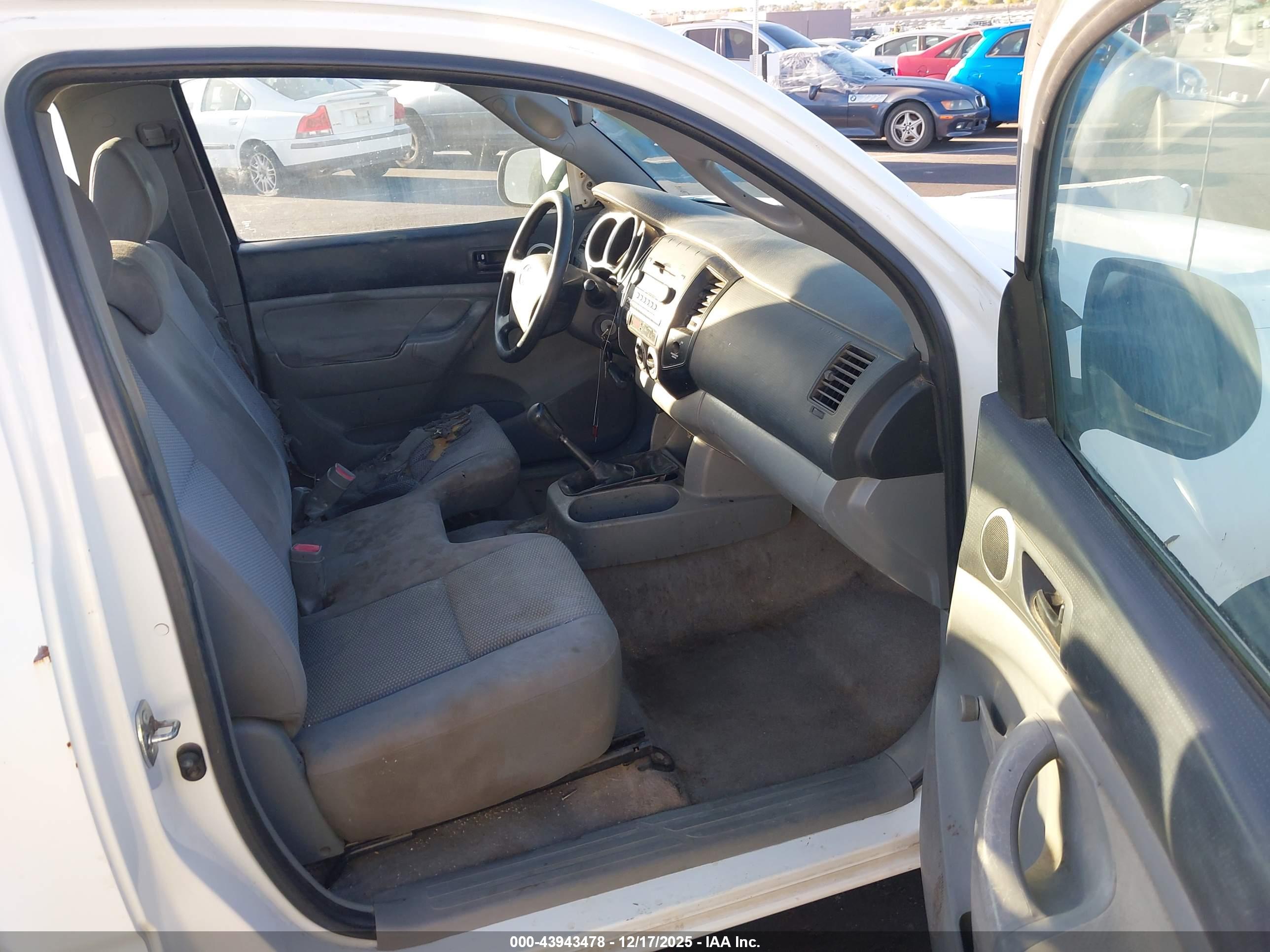 TOYOTA TACOMA image 5