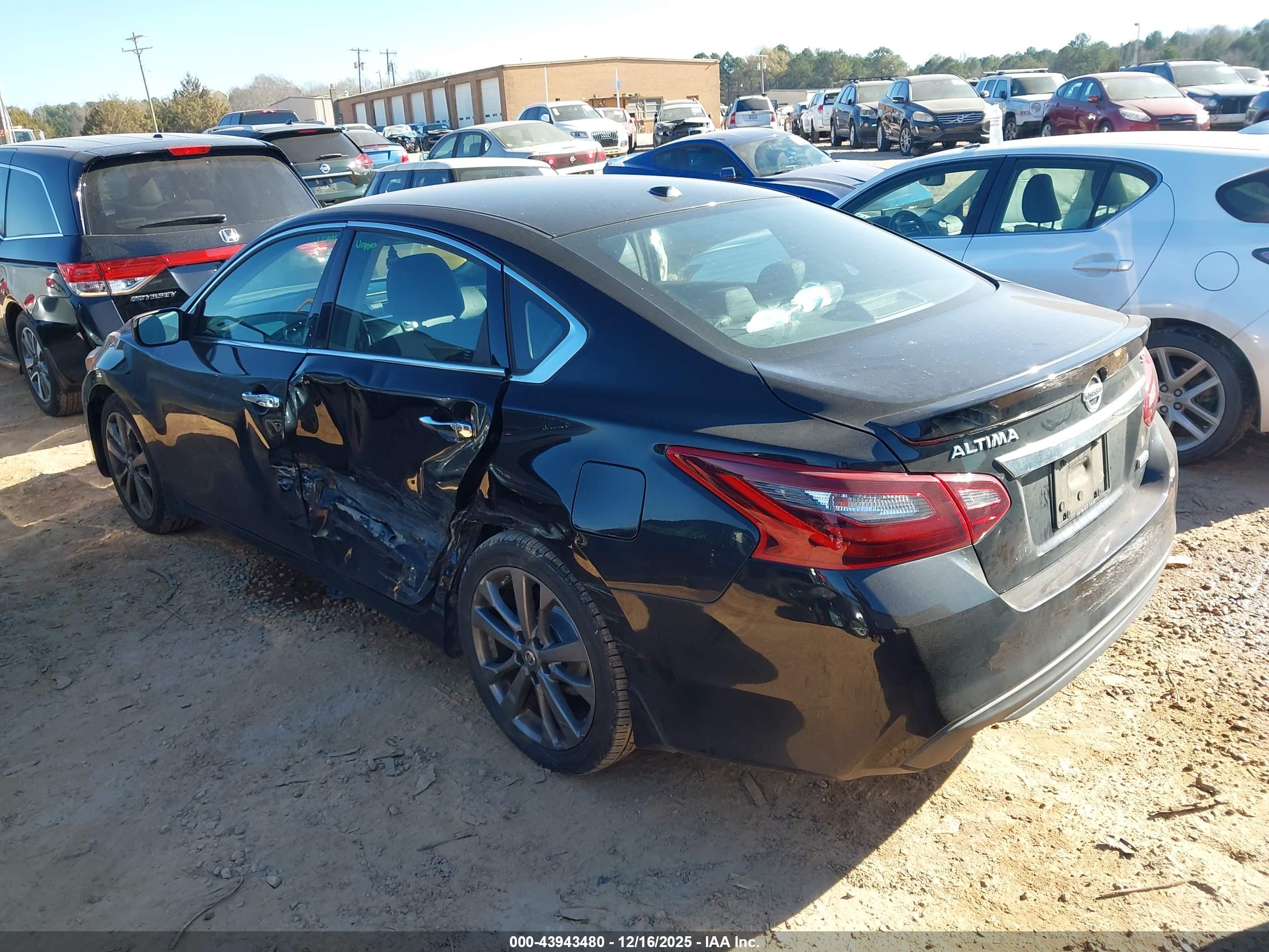 NISSAN ALTIMA image 3