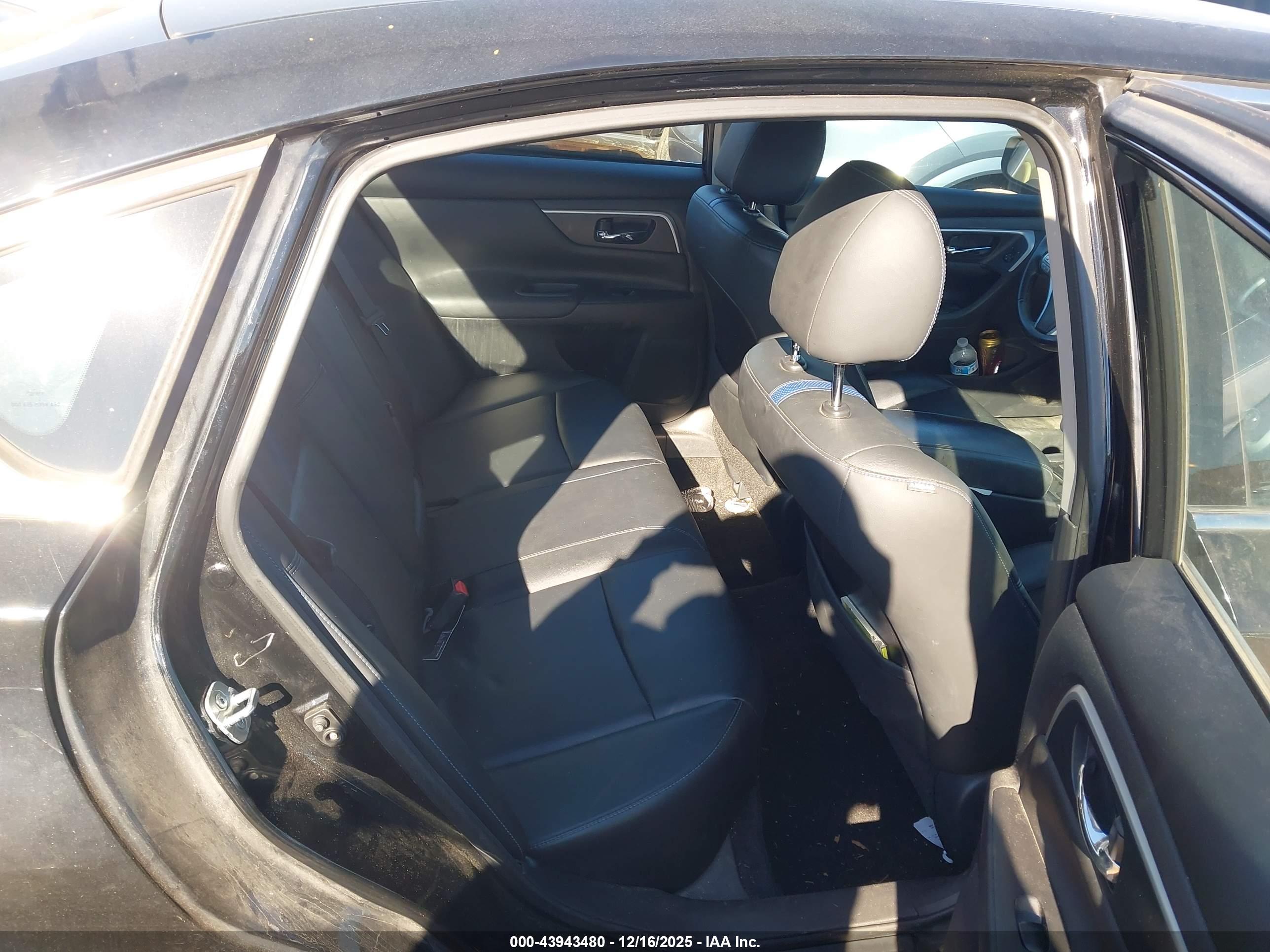 NISSAN ALTIMA image 8