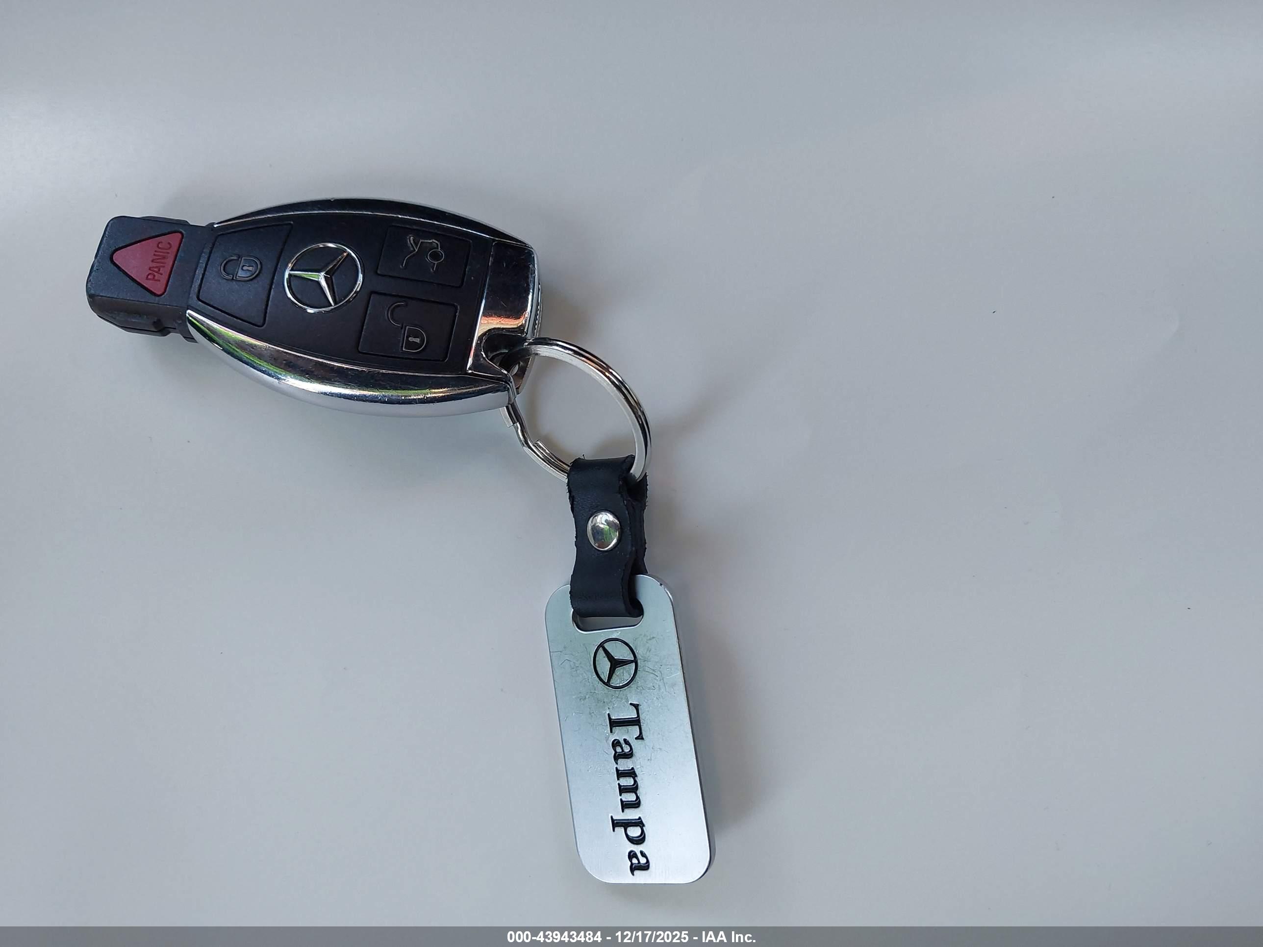 MERCEDES-BENZ GLC image 11