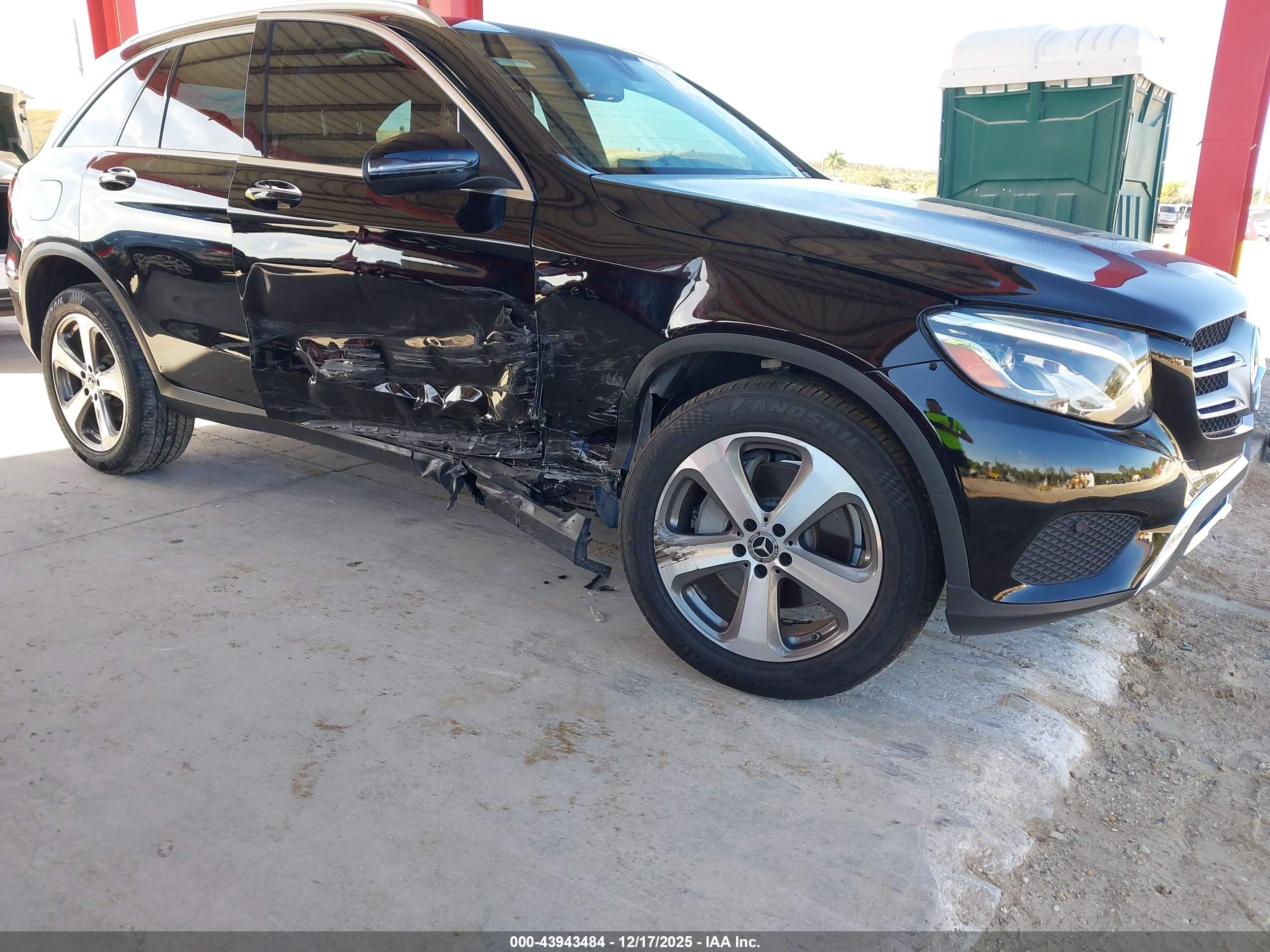 MERCEDES-BENZ GLC image 6