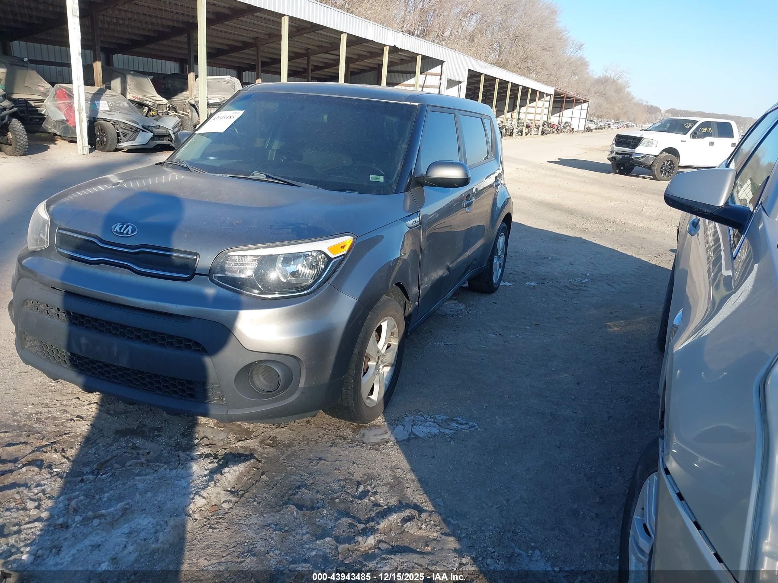 KIA SOUL image 2