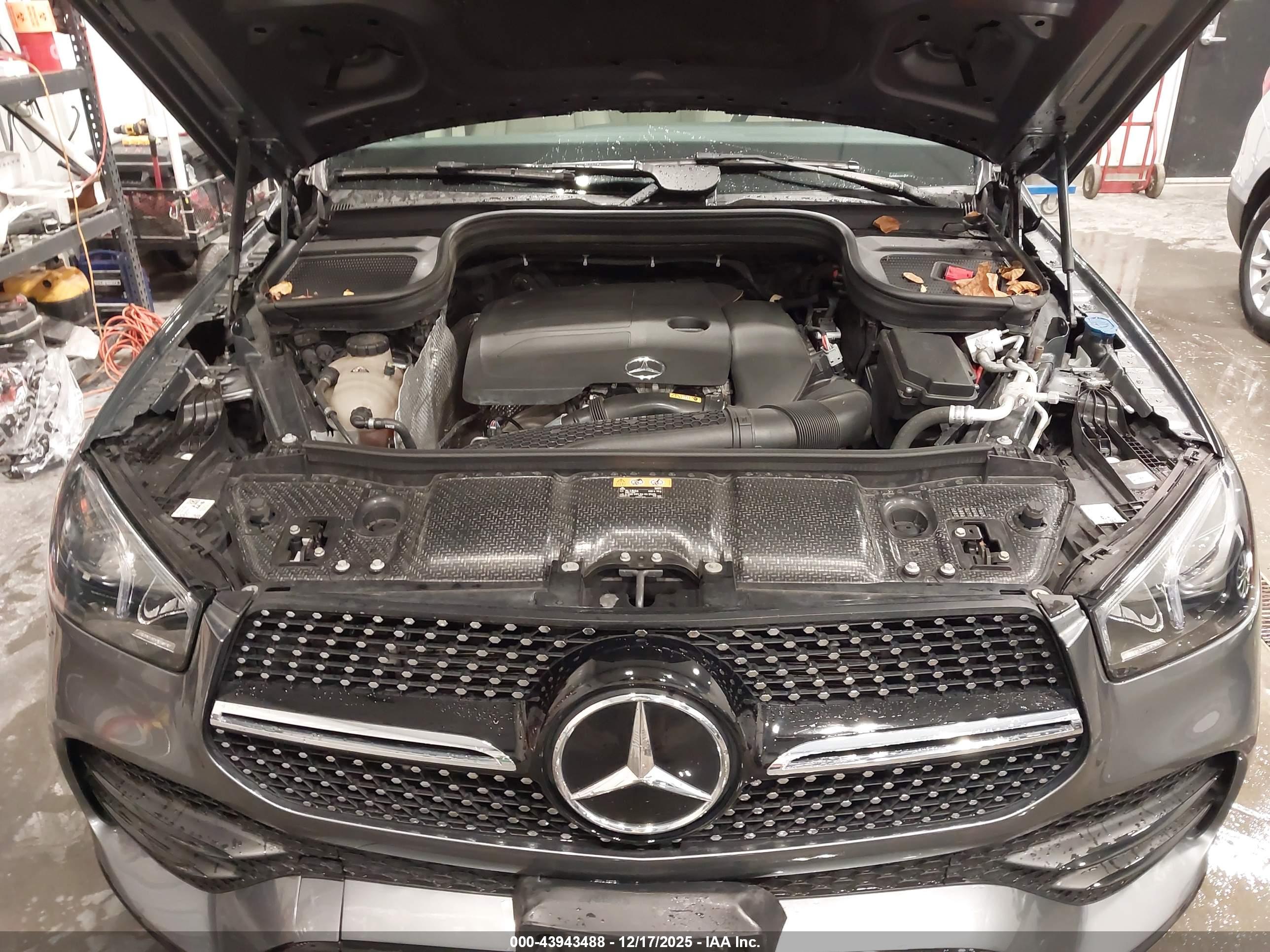 MERCEDES-BENZ GLE image 10