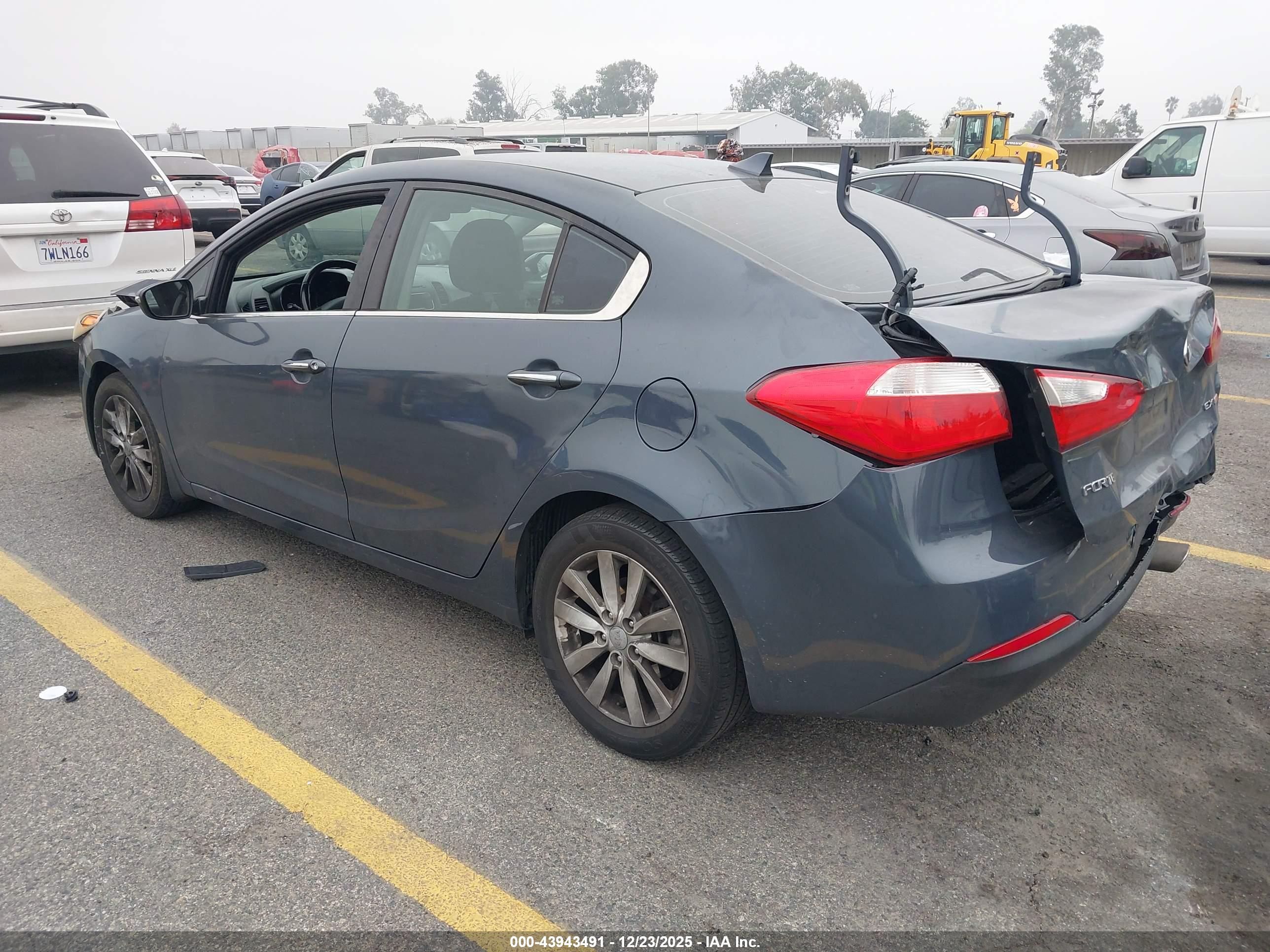 KIA FORTE image 3
