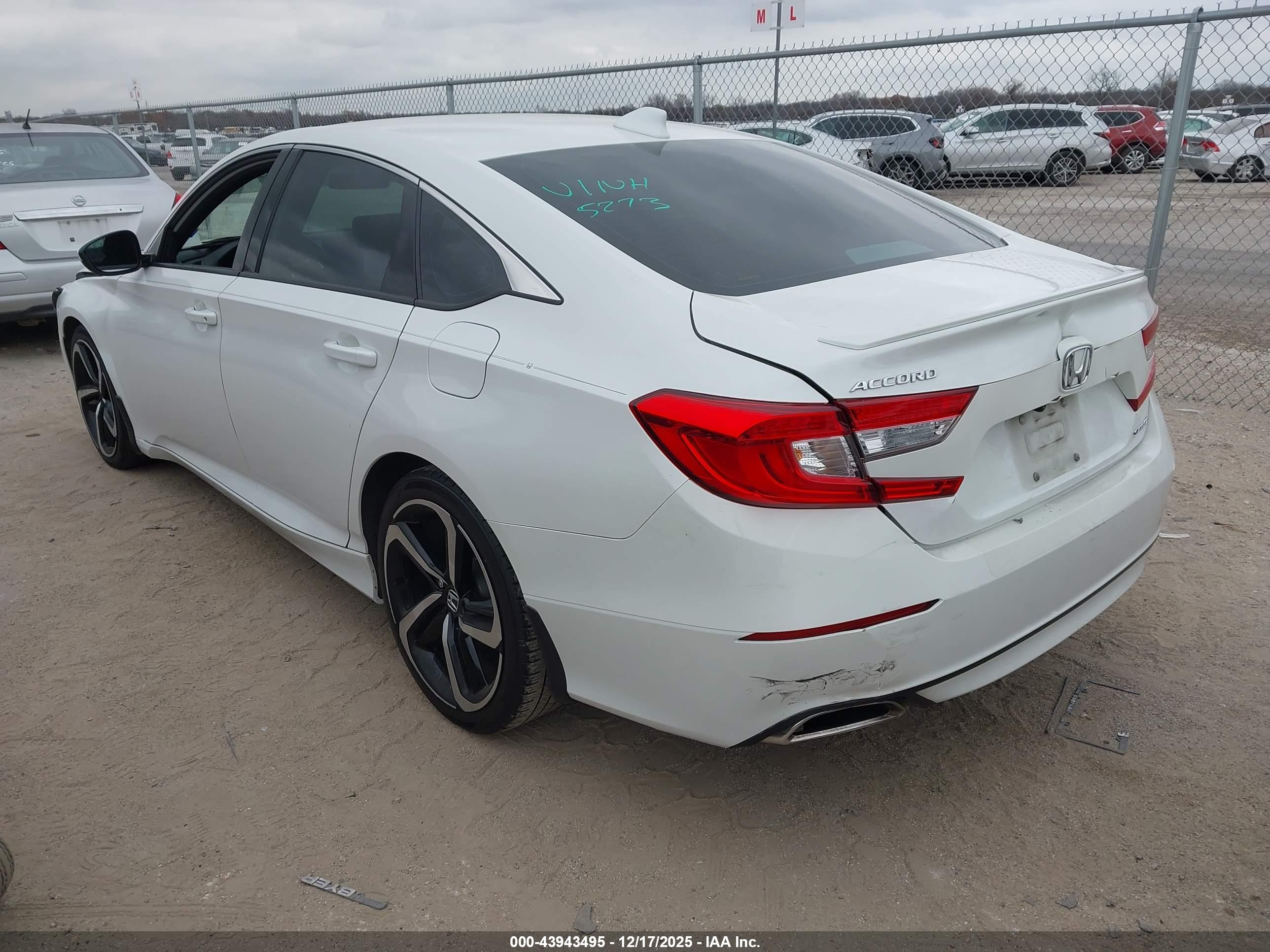 HONDA ACCORD image 3