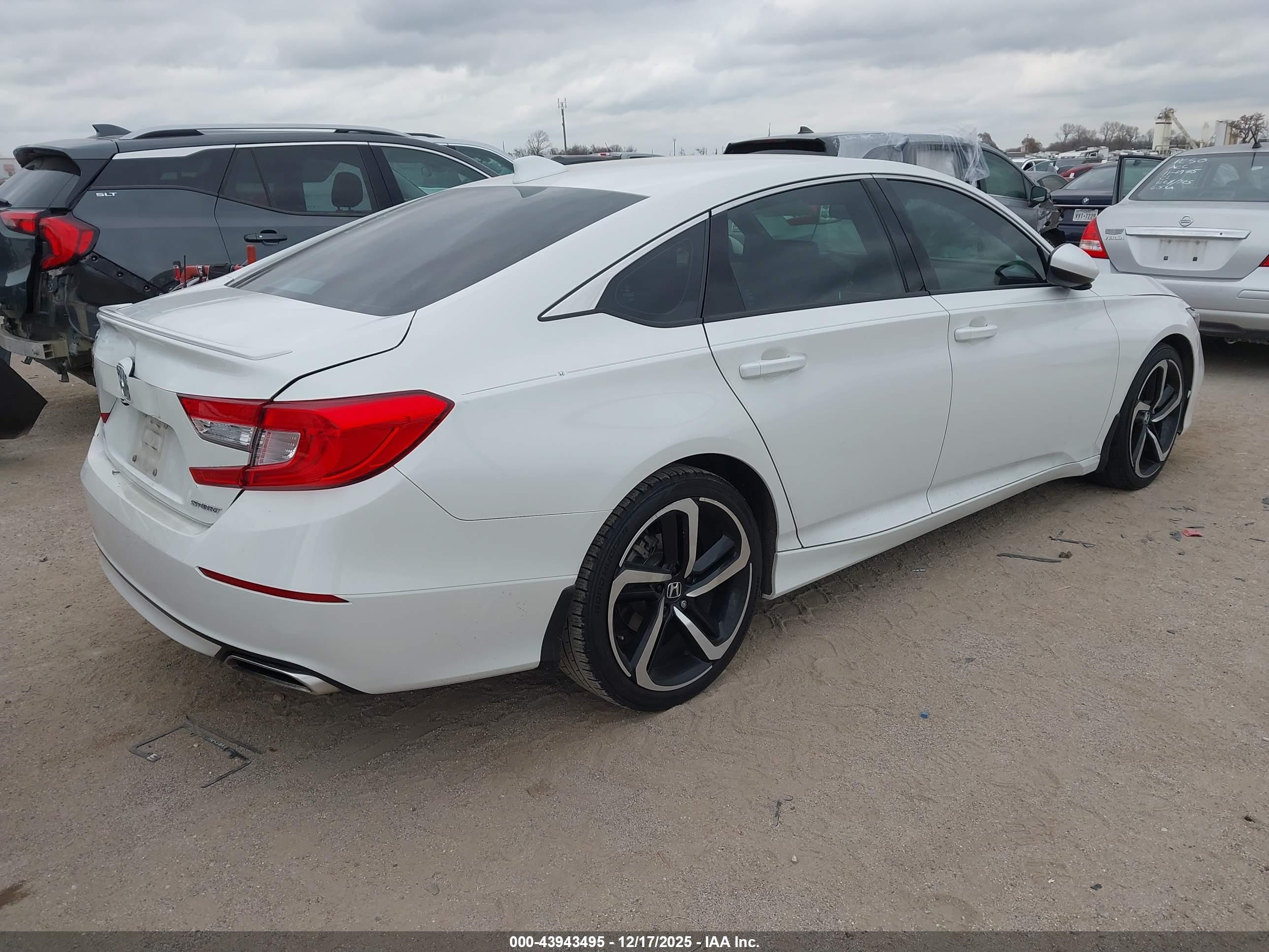 HONDA ACCORD image 4