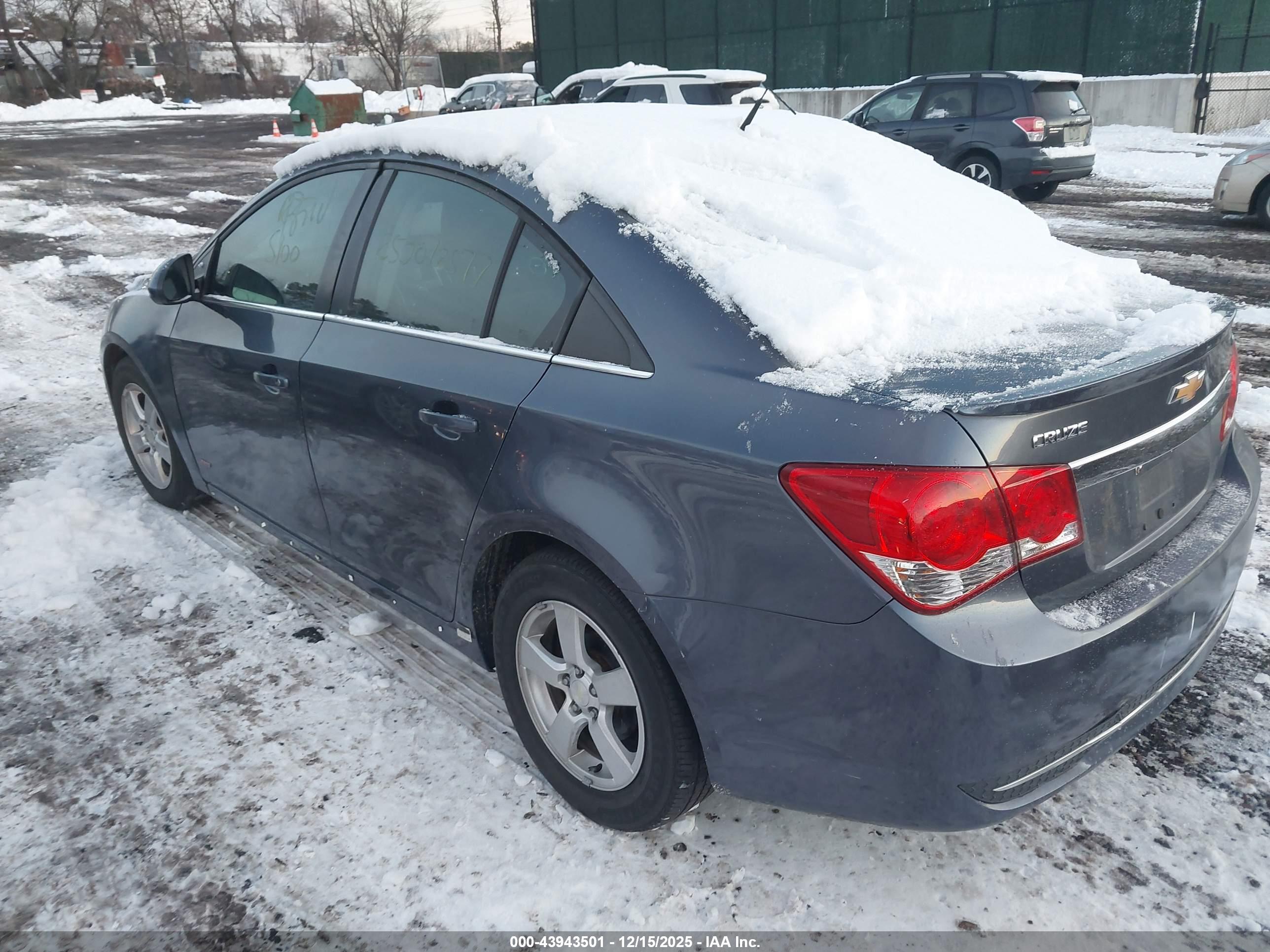 CHEVROLET CRUZE image 3